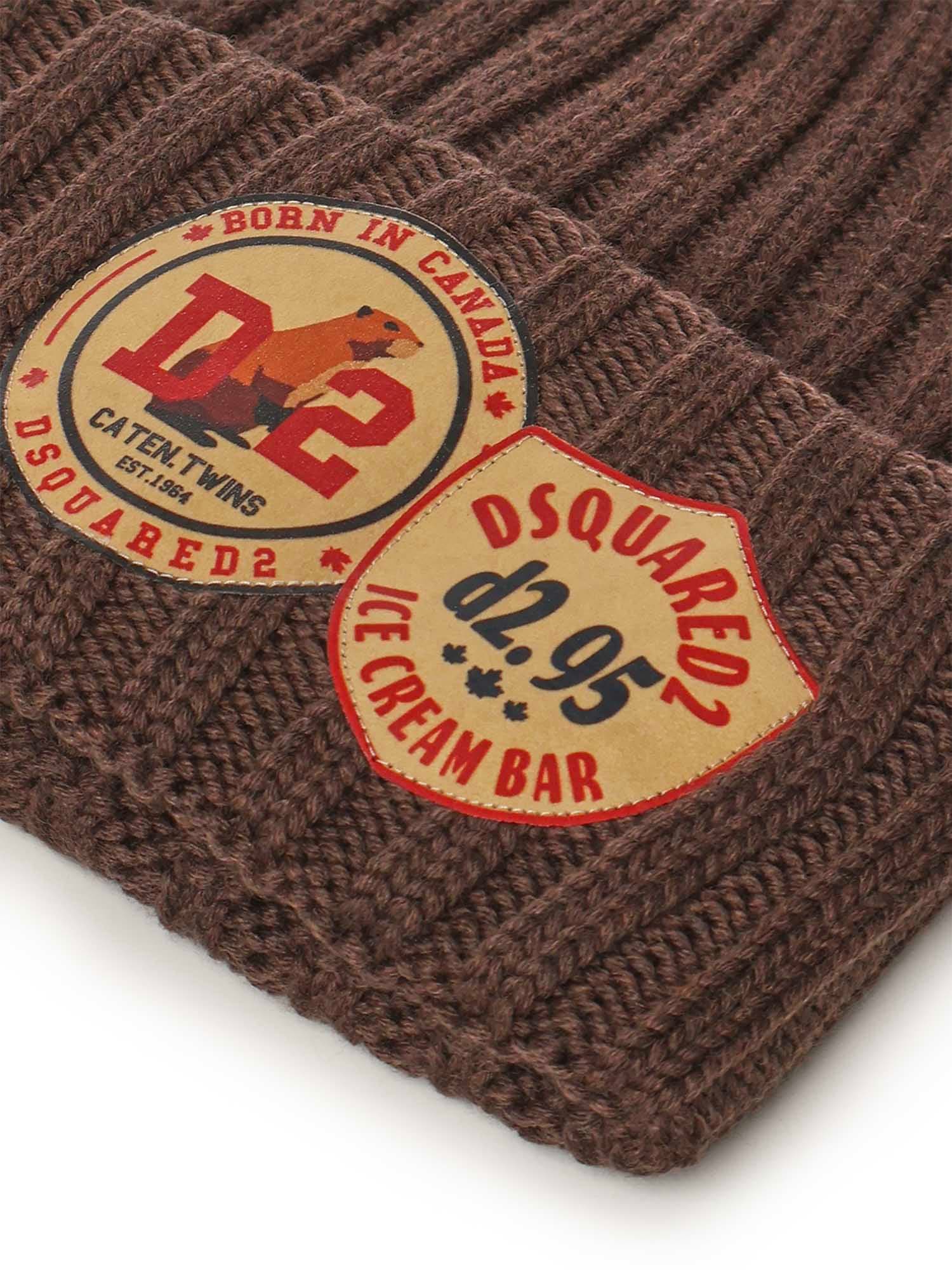 Dsquared2 Ribbed Logo-patch Beanie In Brown