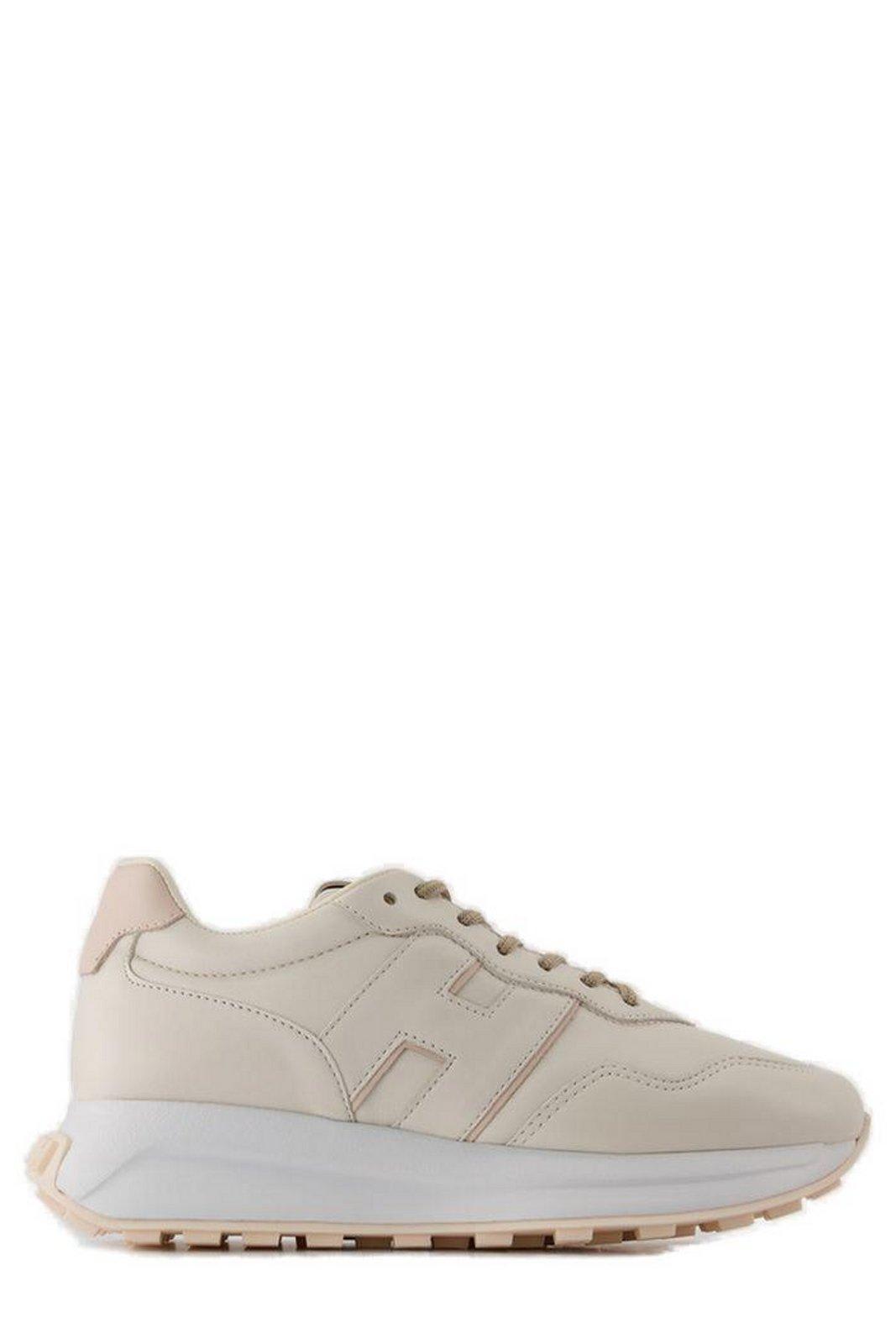 H641 Lace-up Sneakers