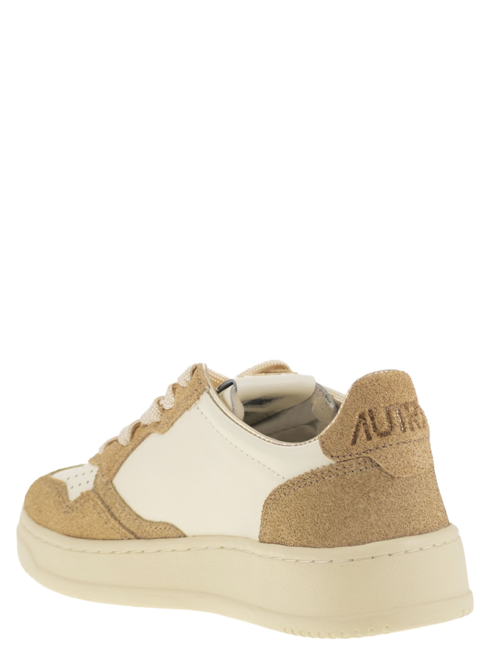 Autry Sneakers Medalist Low In Avory And Gold Leather Glittered In Multi