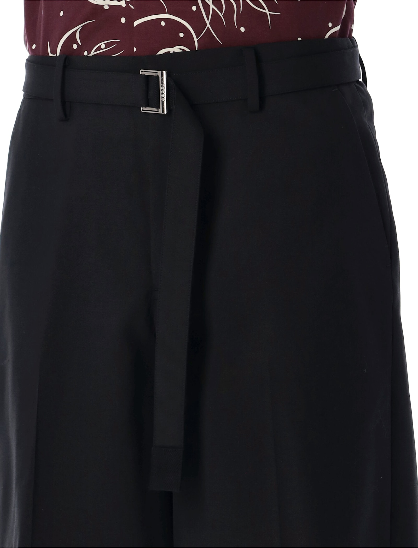 Sacai Pleated Shorts In Black
