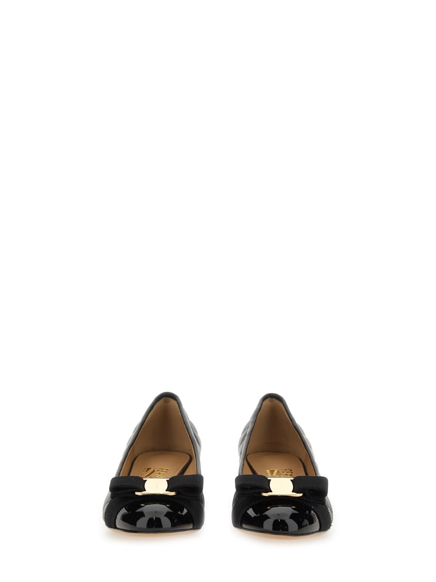 Ferragamo Vara Q Bow-embellished Quilted Patent-leather Pumps In Blue