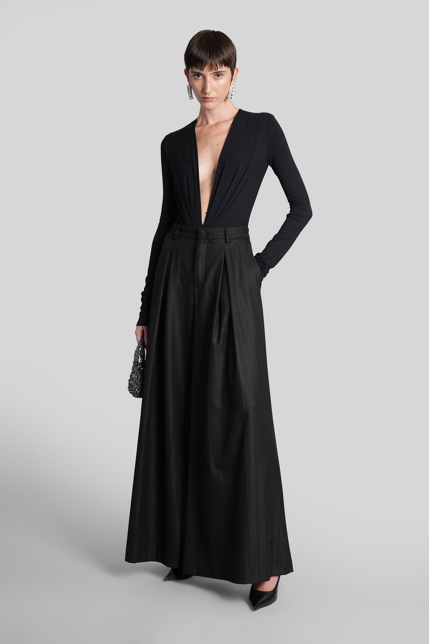 The Andamane V-neck Long-sleeve Bodysuit In Black