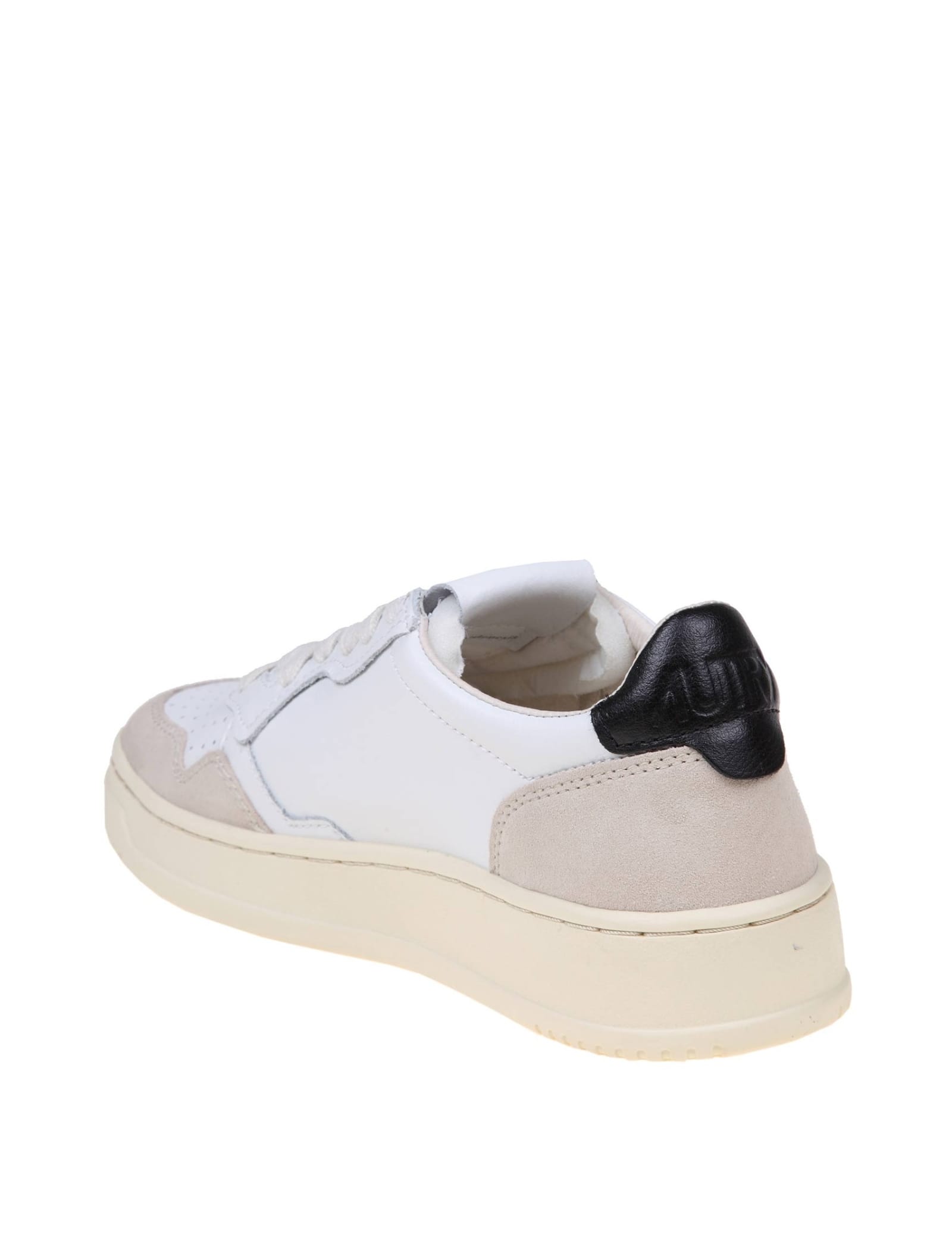 Shop Autry Sneakers In Black And White Leather And Suede In Bianco+nero