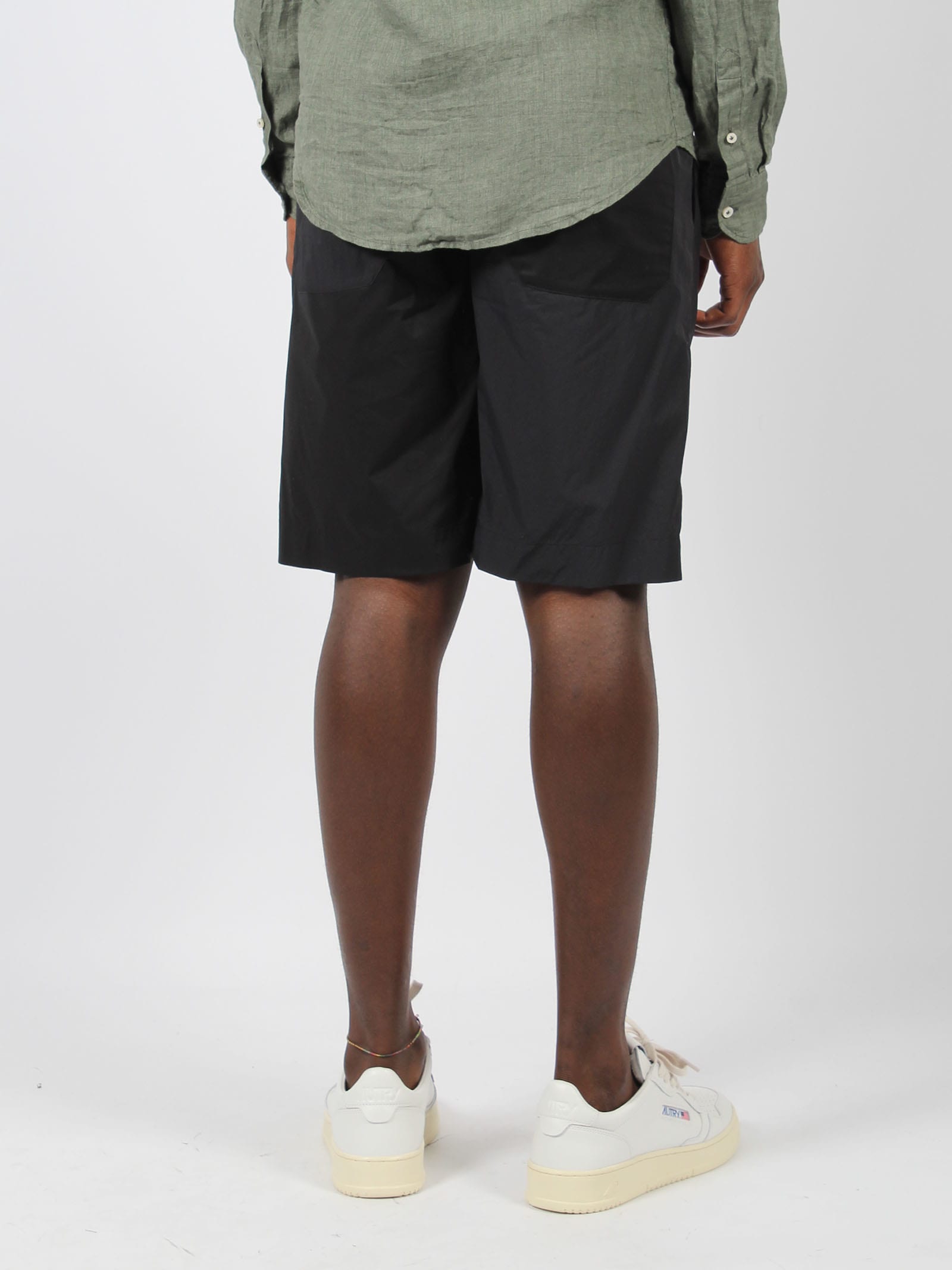 Shop Herno Light Cotton Stretch And Ultralight Crease Shorts In Black