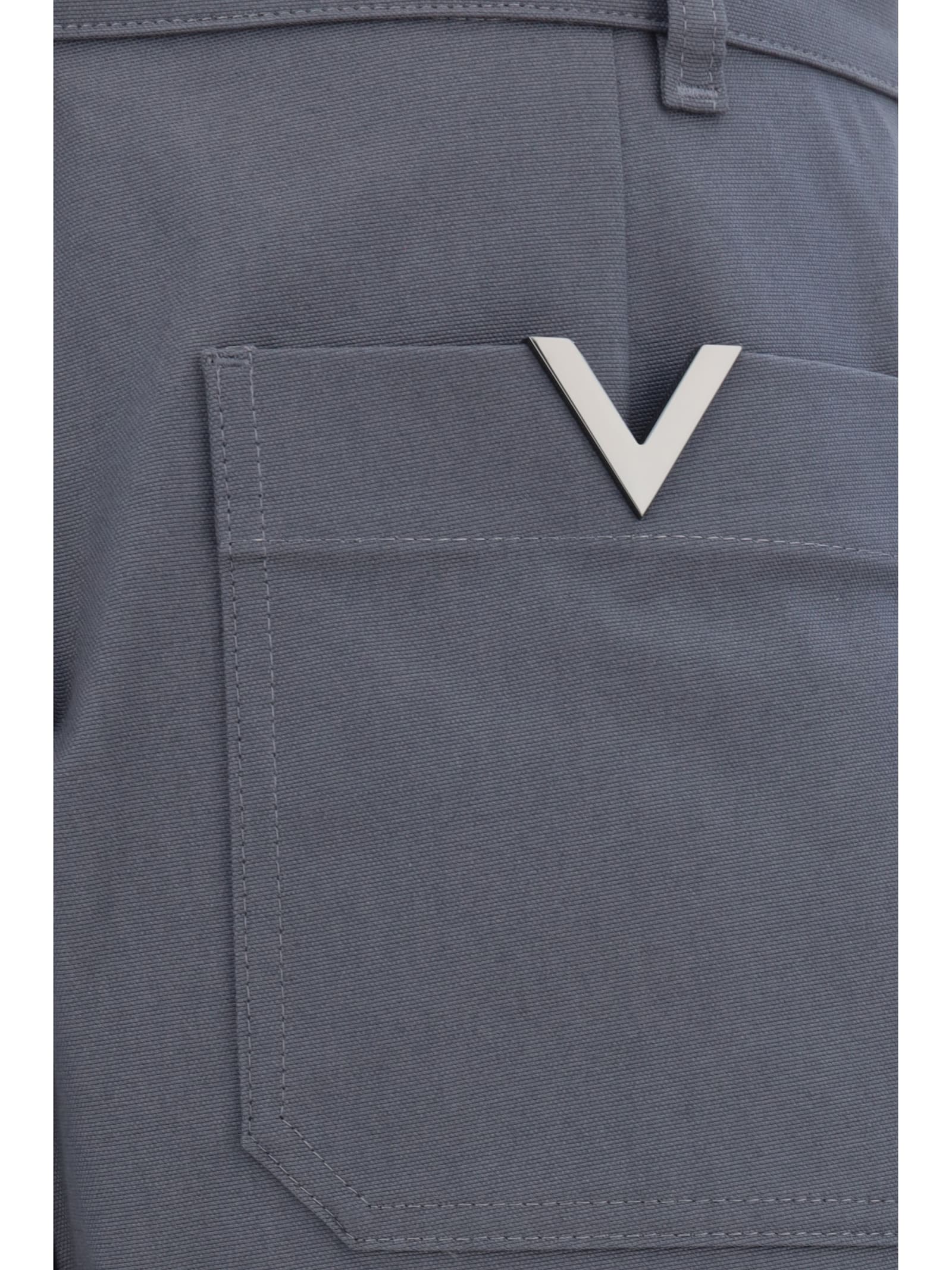 Shop Valentino Cargo Pants In Grigio Chiaro