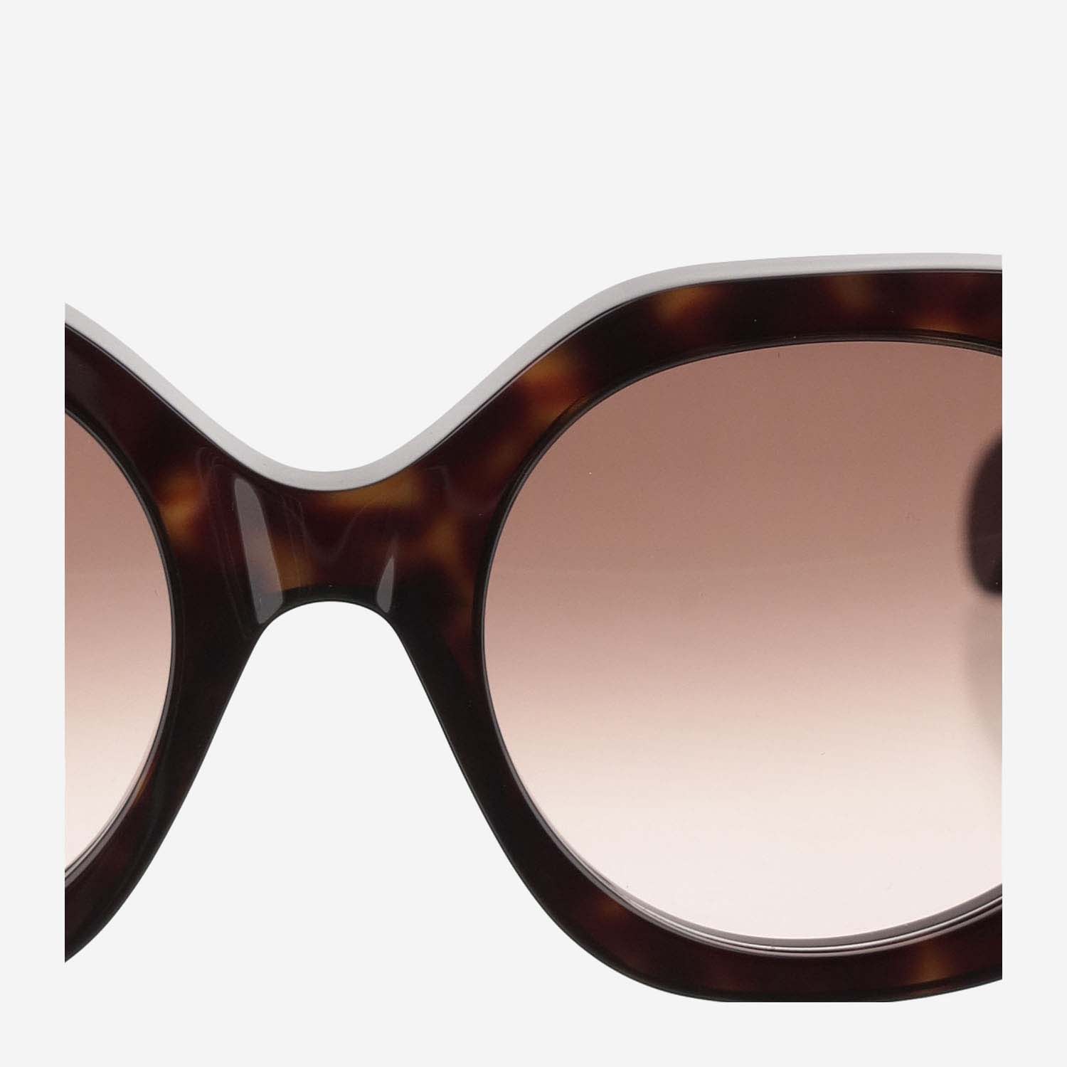 Shop Chloé Logo Sunglasses In Red