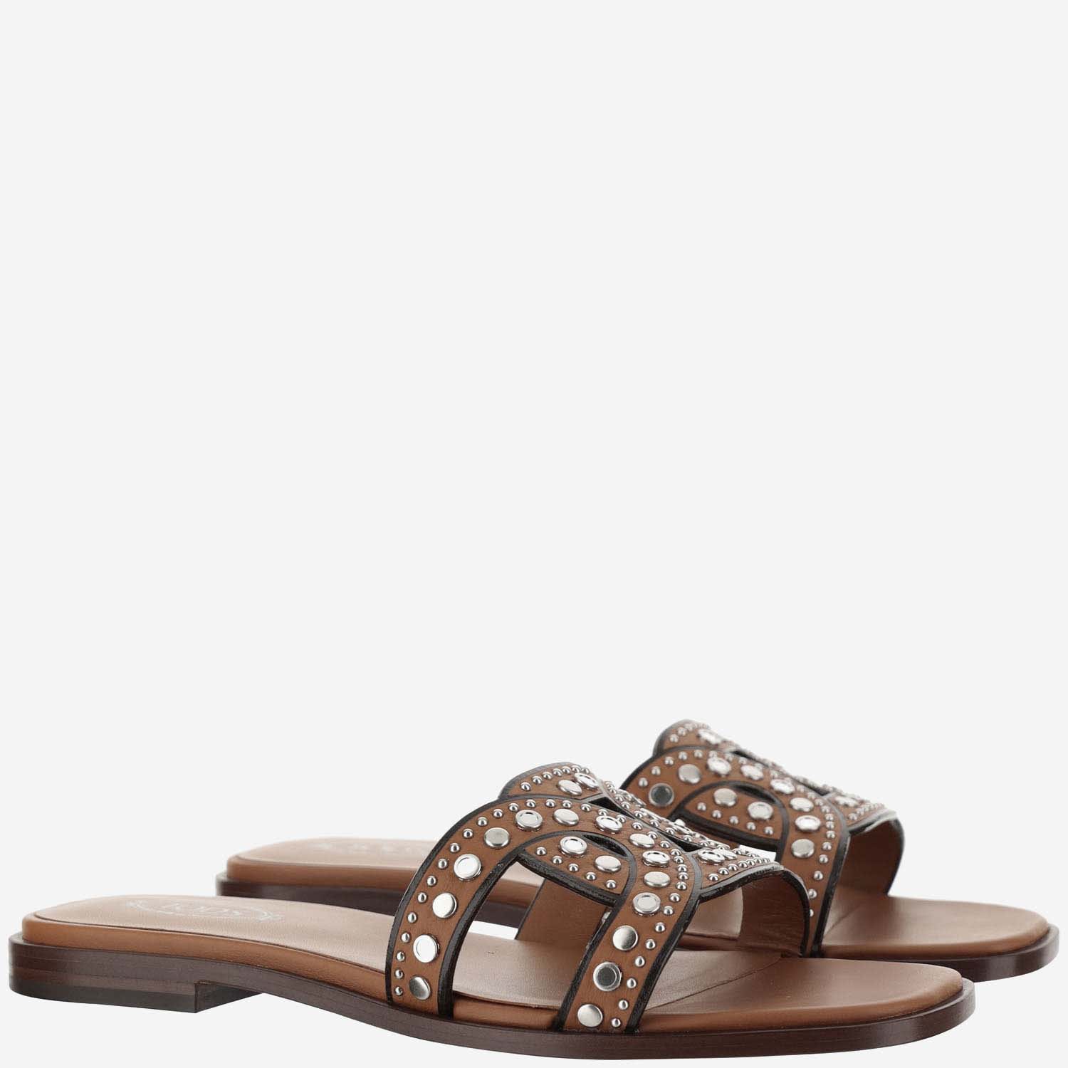 Shop Tod's Kate Leather Sandal In Brown