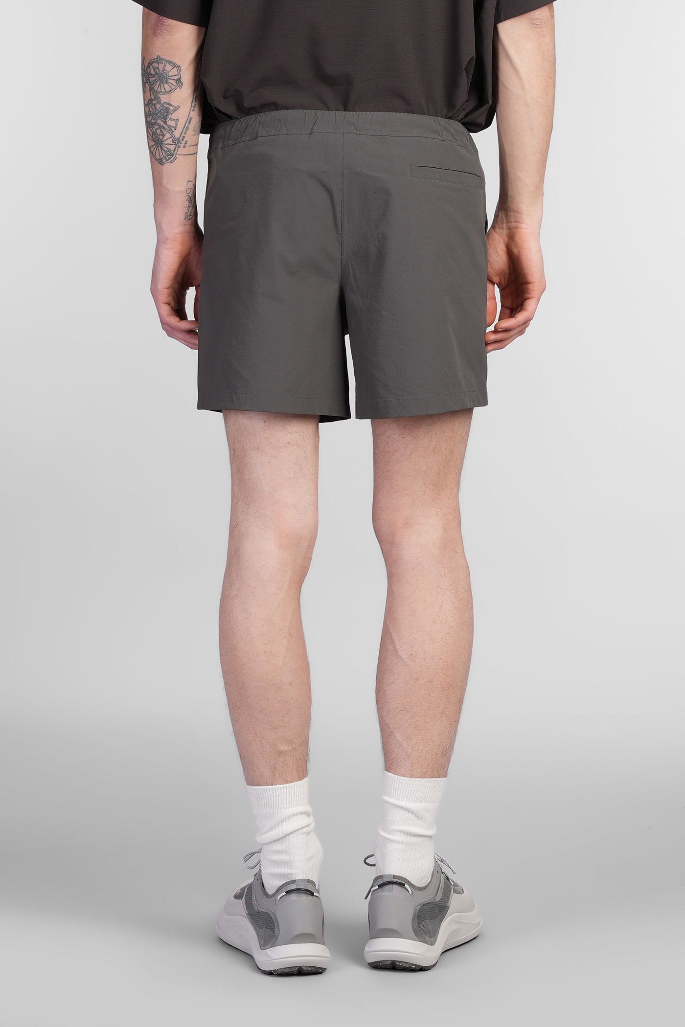 Roa 5 Inch Shorts Shorts In Grey Nylon In Gray