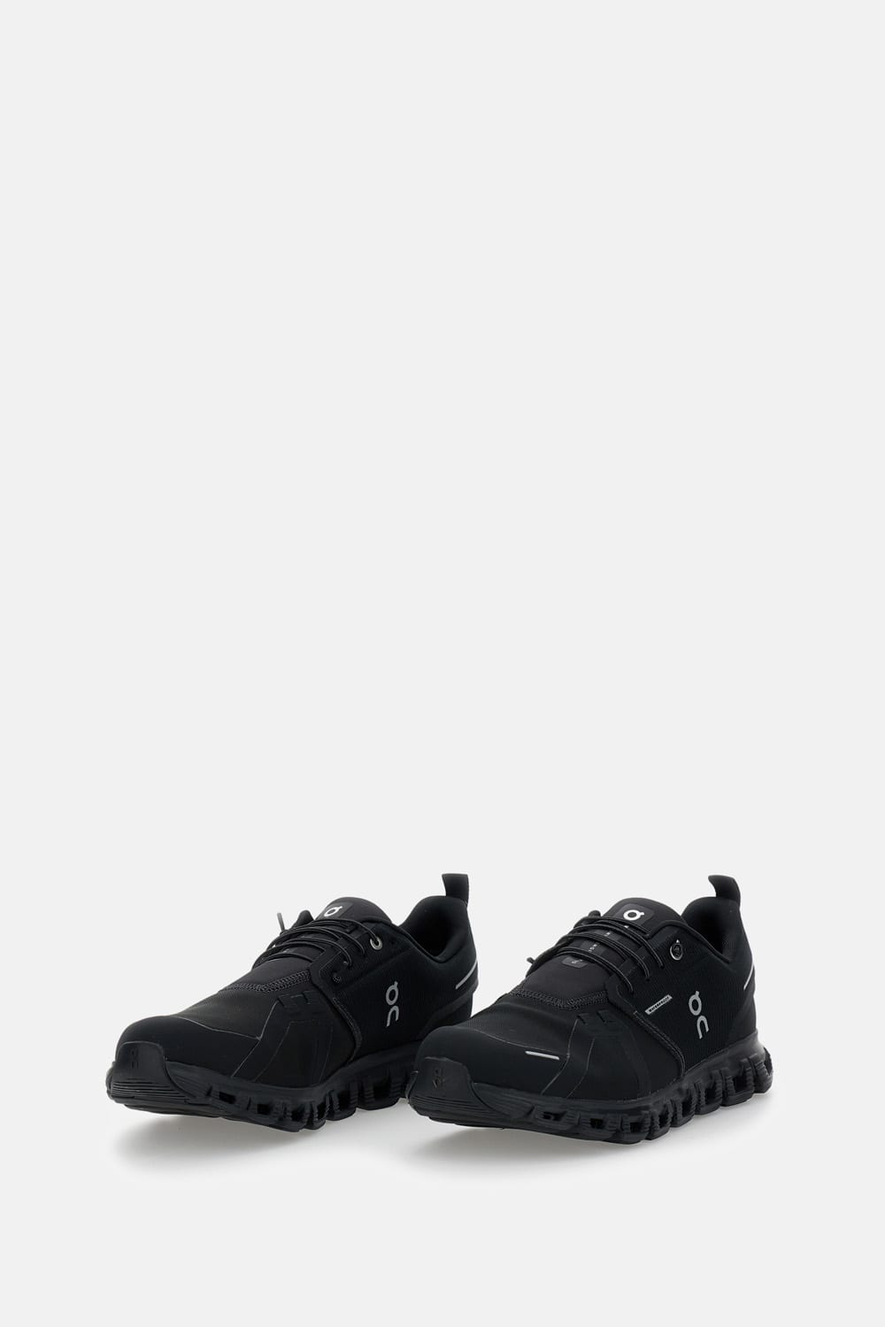 On Cloud 6 Wp Sneakers In Black