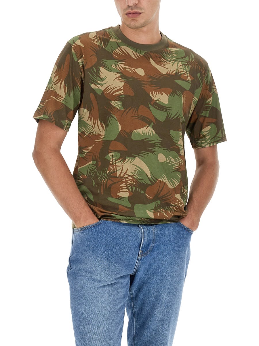Shop Moschino Camouflage T-shirt In Green