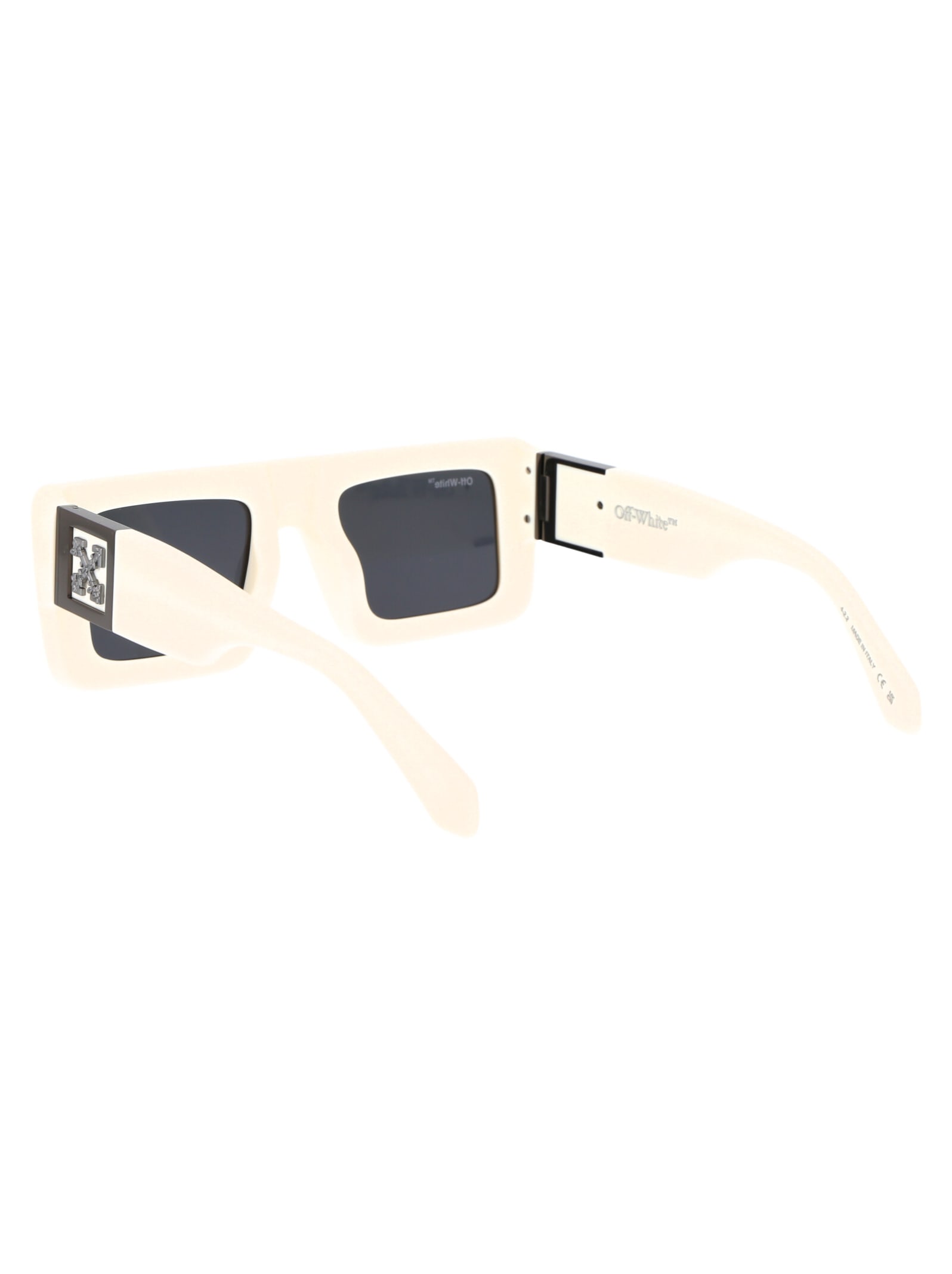 Shop Off-white Leonardo Sunglasses In 0107 White