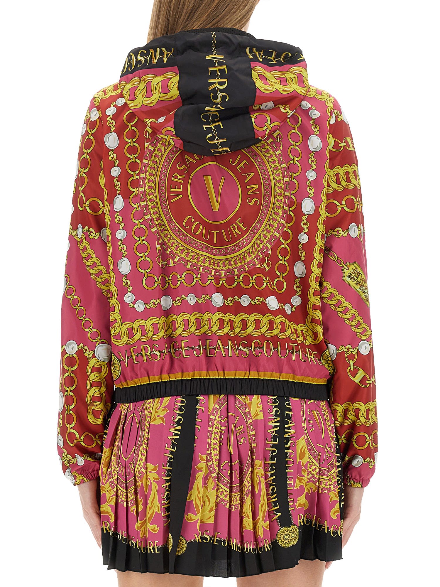 Versace Jeans Couture V-emblem Chain Windbreaker Jacket In Fucsia