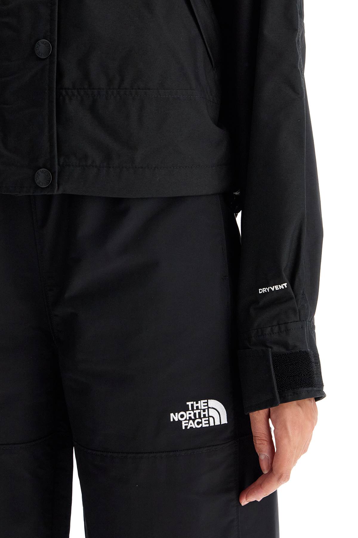 THE NORTH FACE REIGN ON WINDBREAKER JACKET 