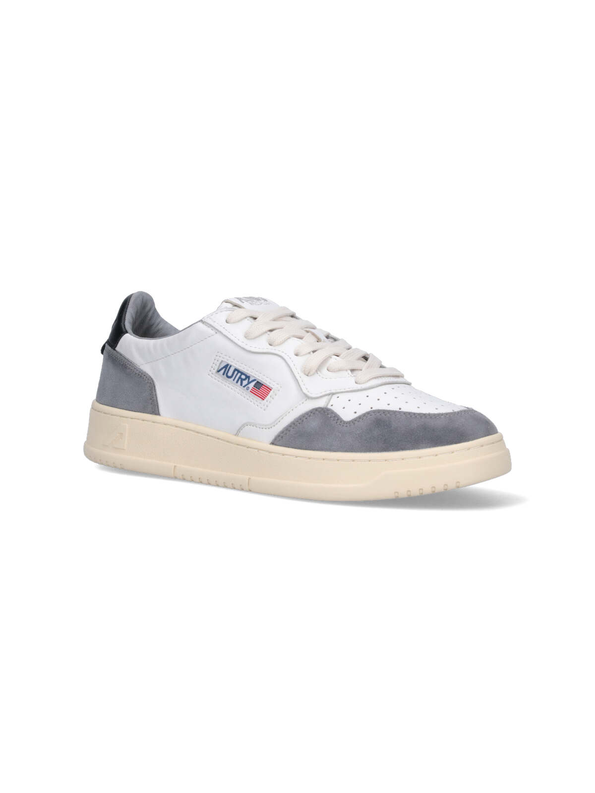 Shop Autry Low Sneakers Medalist In Bianco Grigio