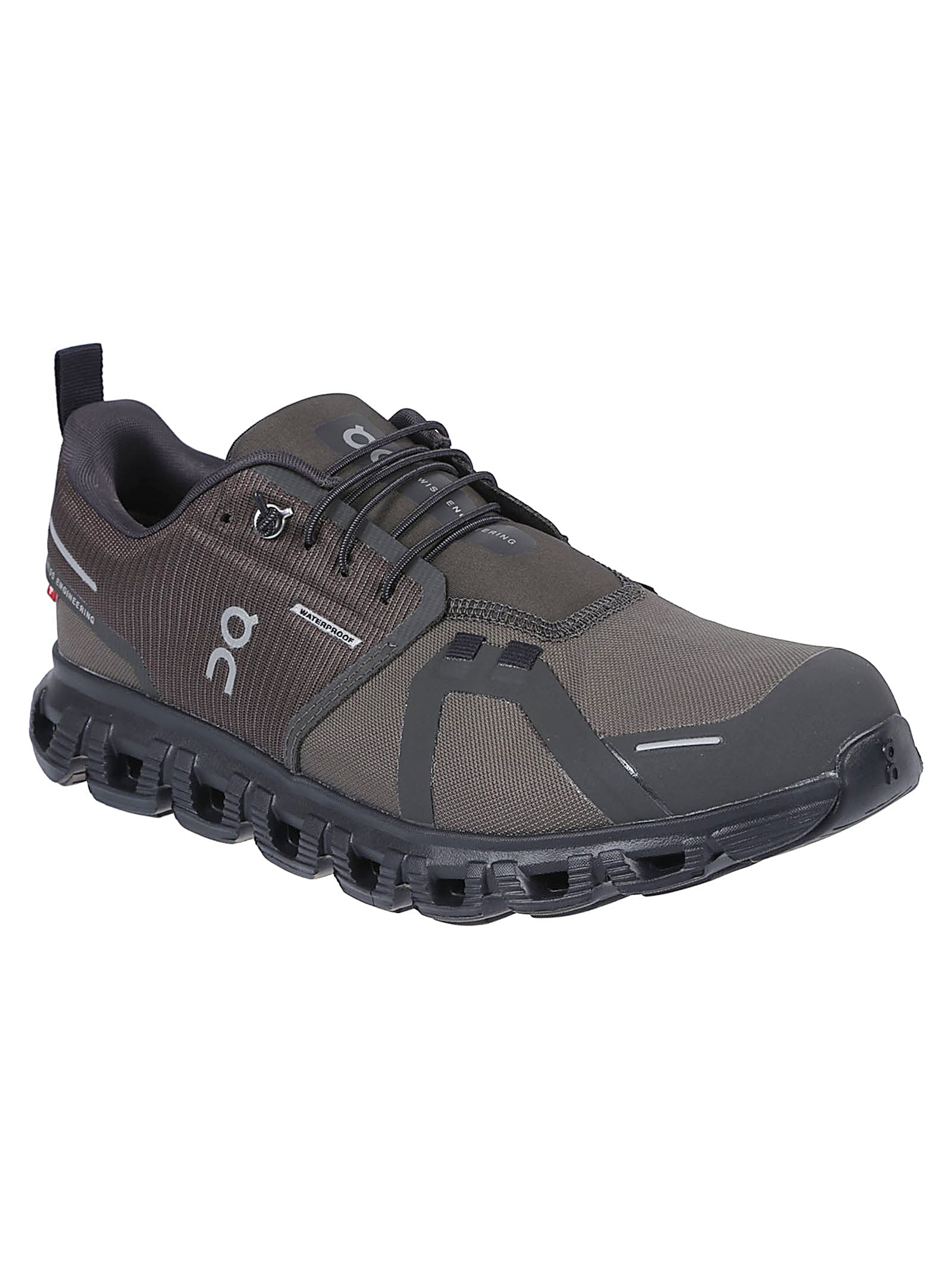 On Cloud 6 Sneakers With Red Swiss Engineering Label In Black