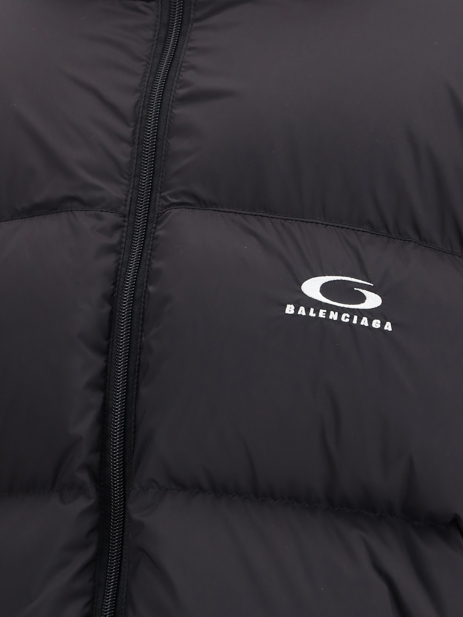Balenciaga High Neck Puffer Down Jacket With Pockets In Black