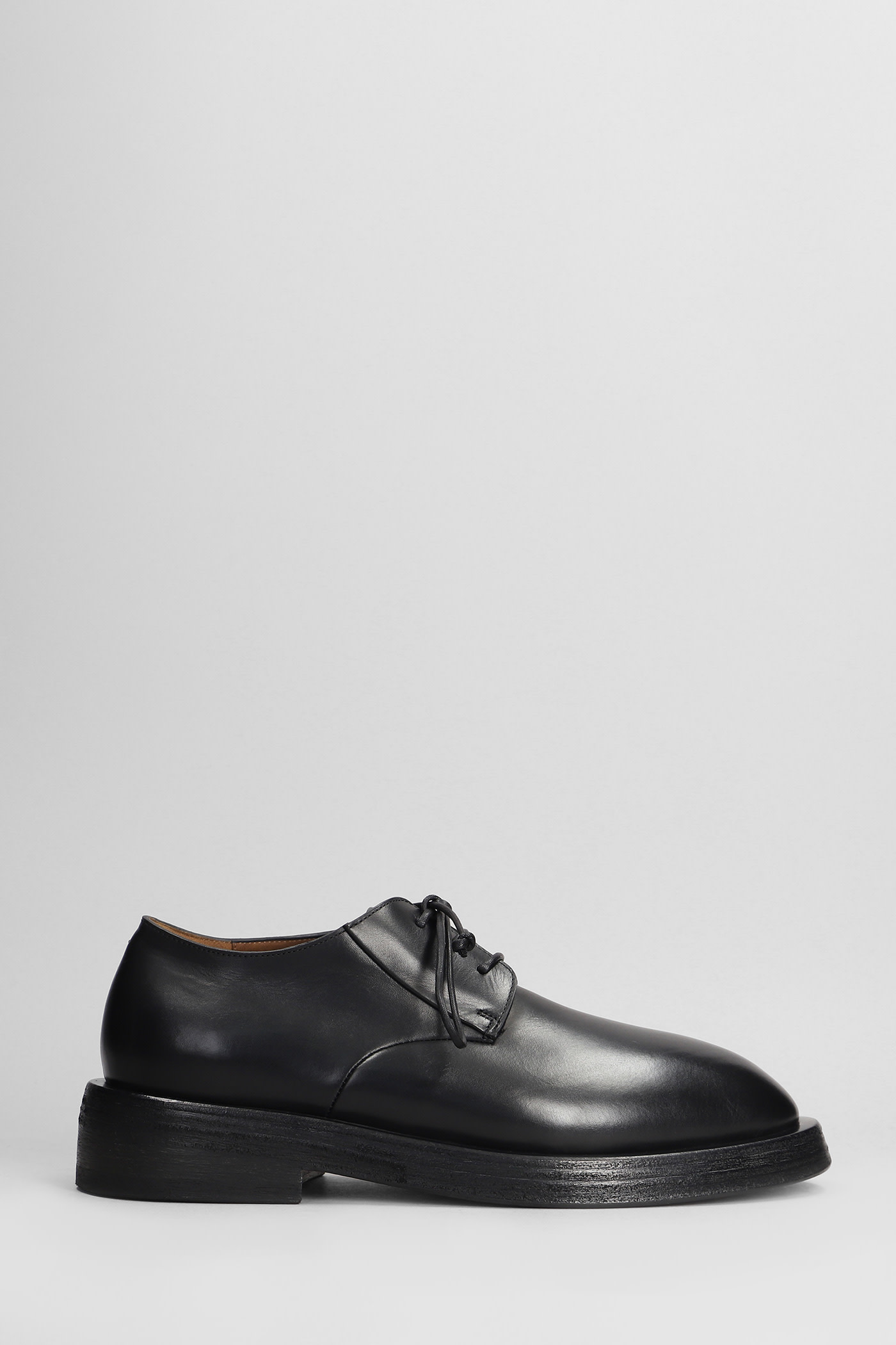 Marsell Mentone Lace Up Shoes In Black Leather