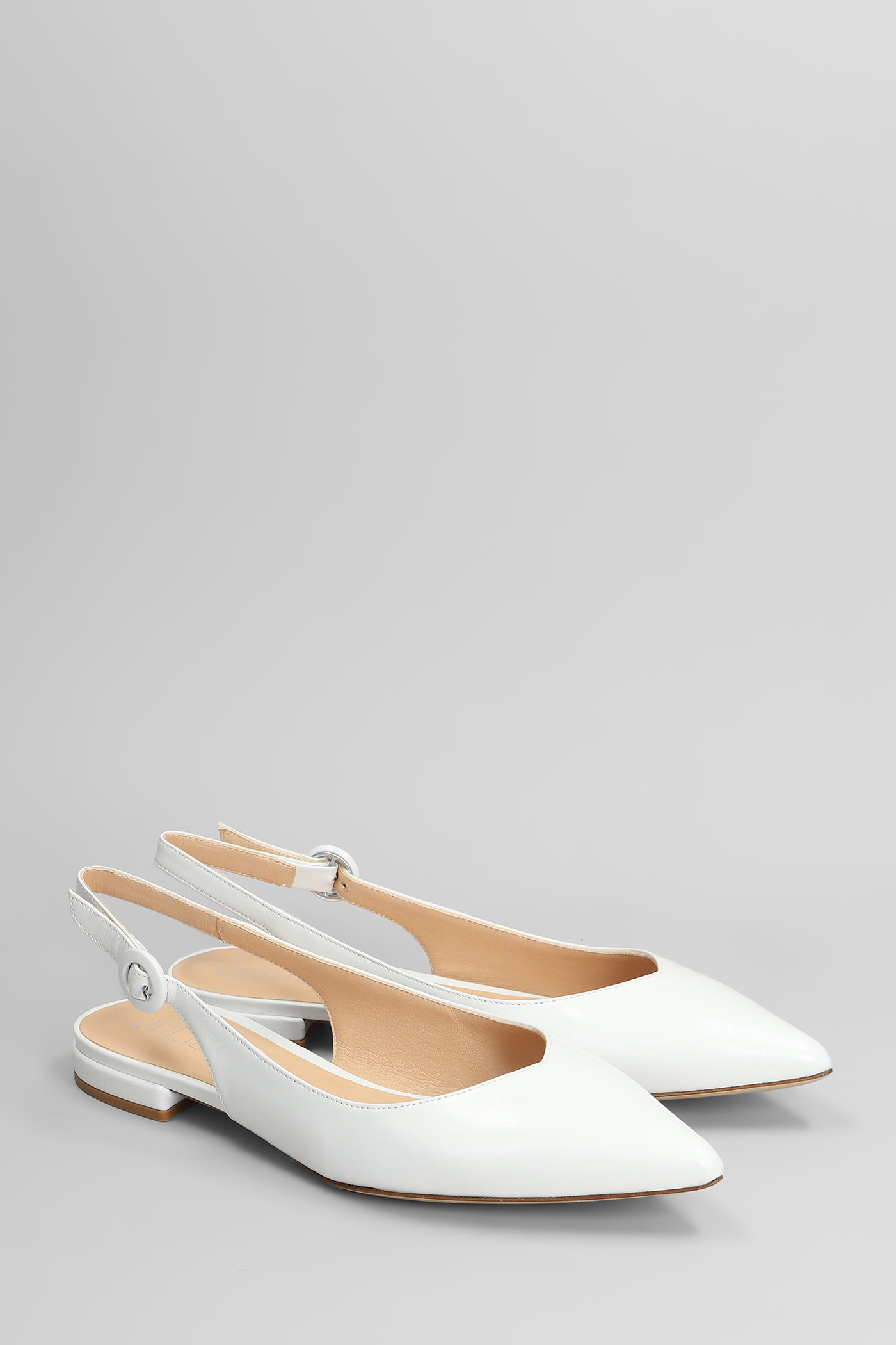 Julie Dee Ballet Flats In White Leather In White