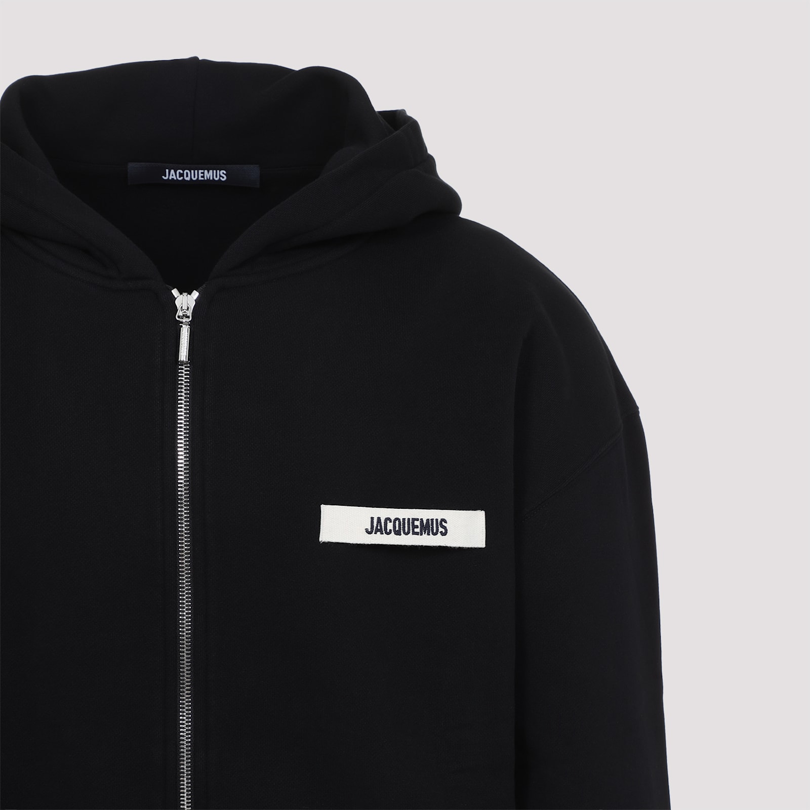 Jacquemus The Gros Grain Zip-up Hooded Sweatshirt In Black