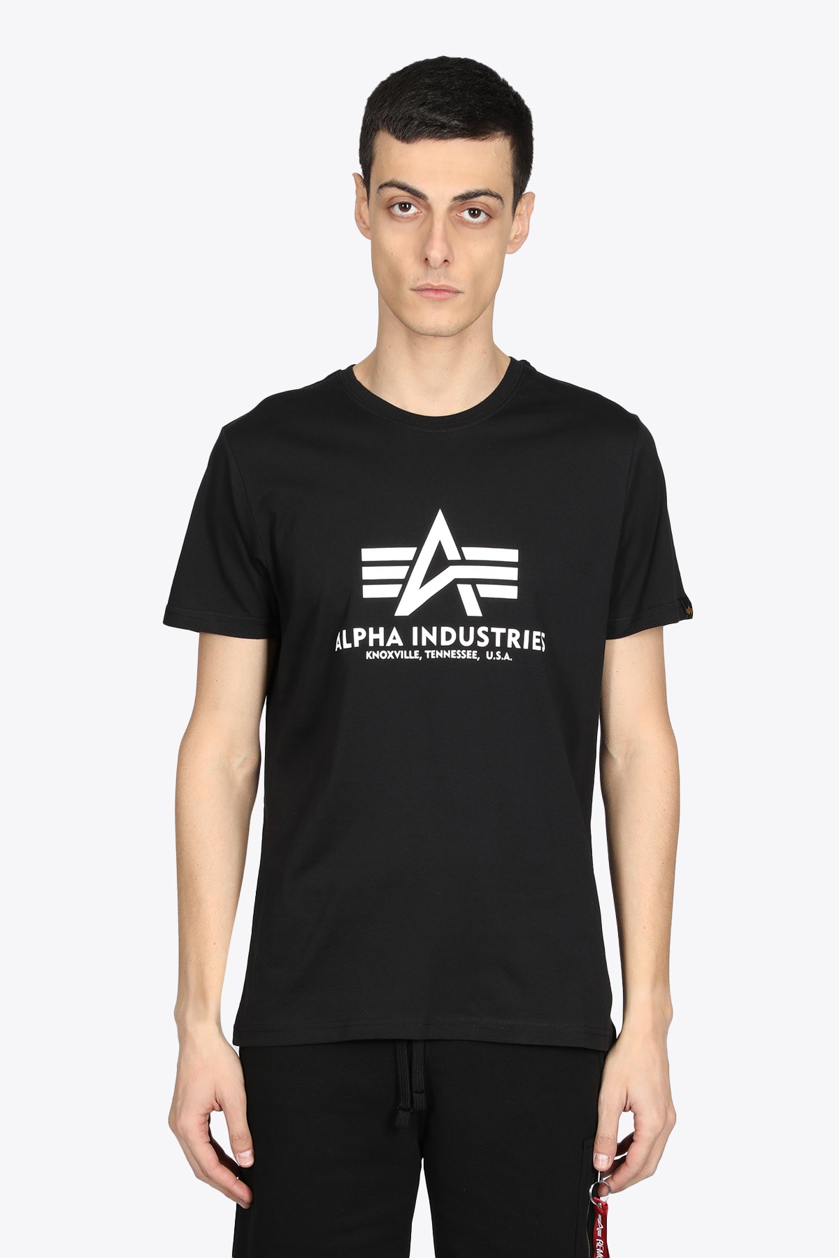 Alpha Industries Basic T-shirt Black cotton t-shirt with front logo print