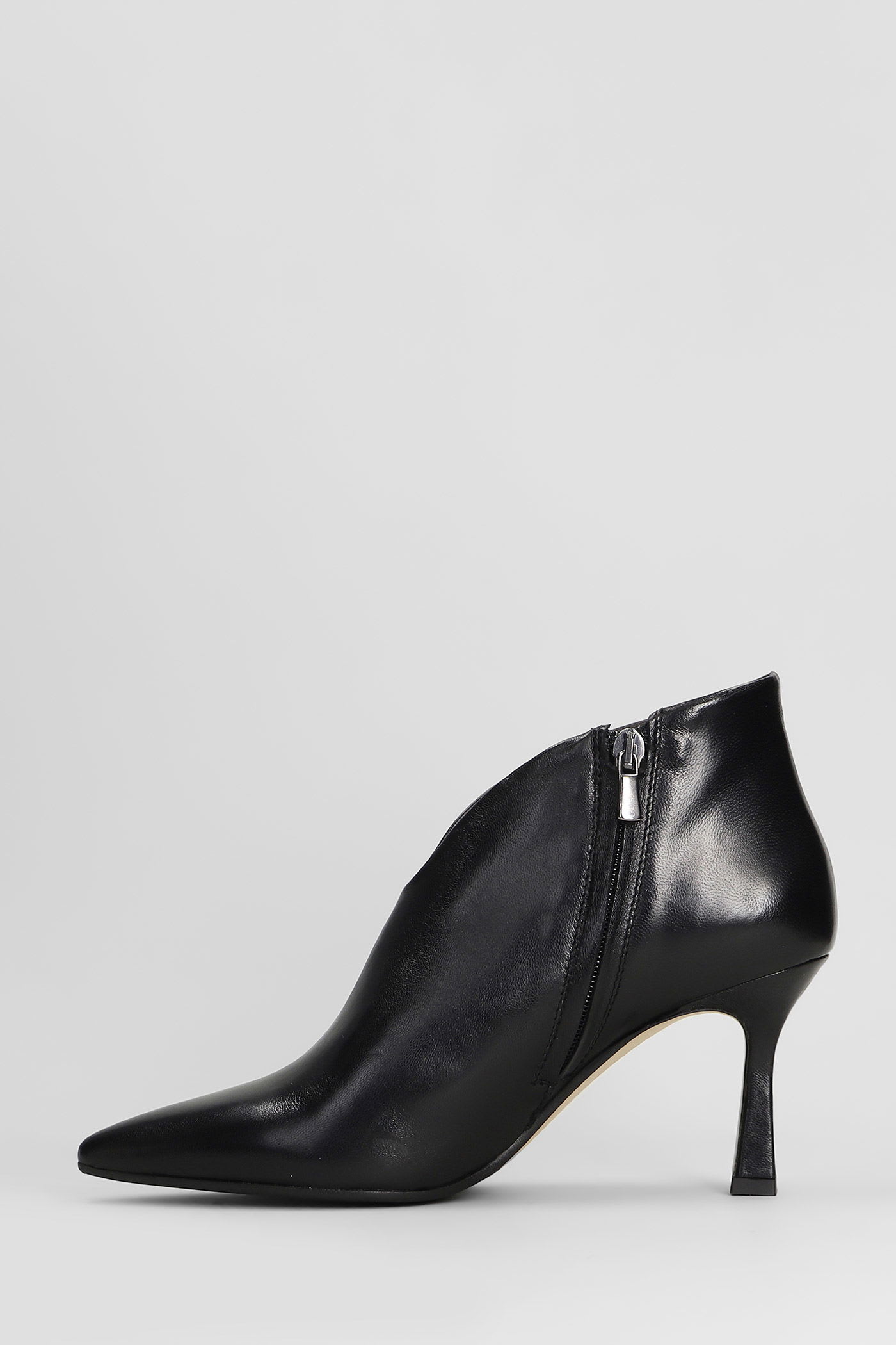 Julie Dee High Heels Ankle Boots In Black Leather In Black