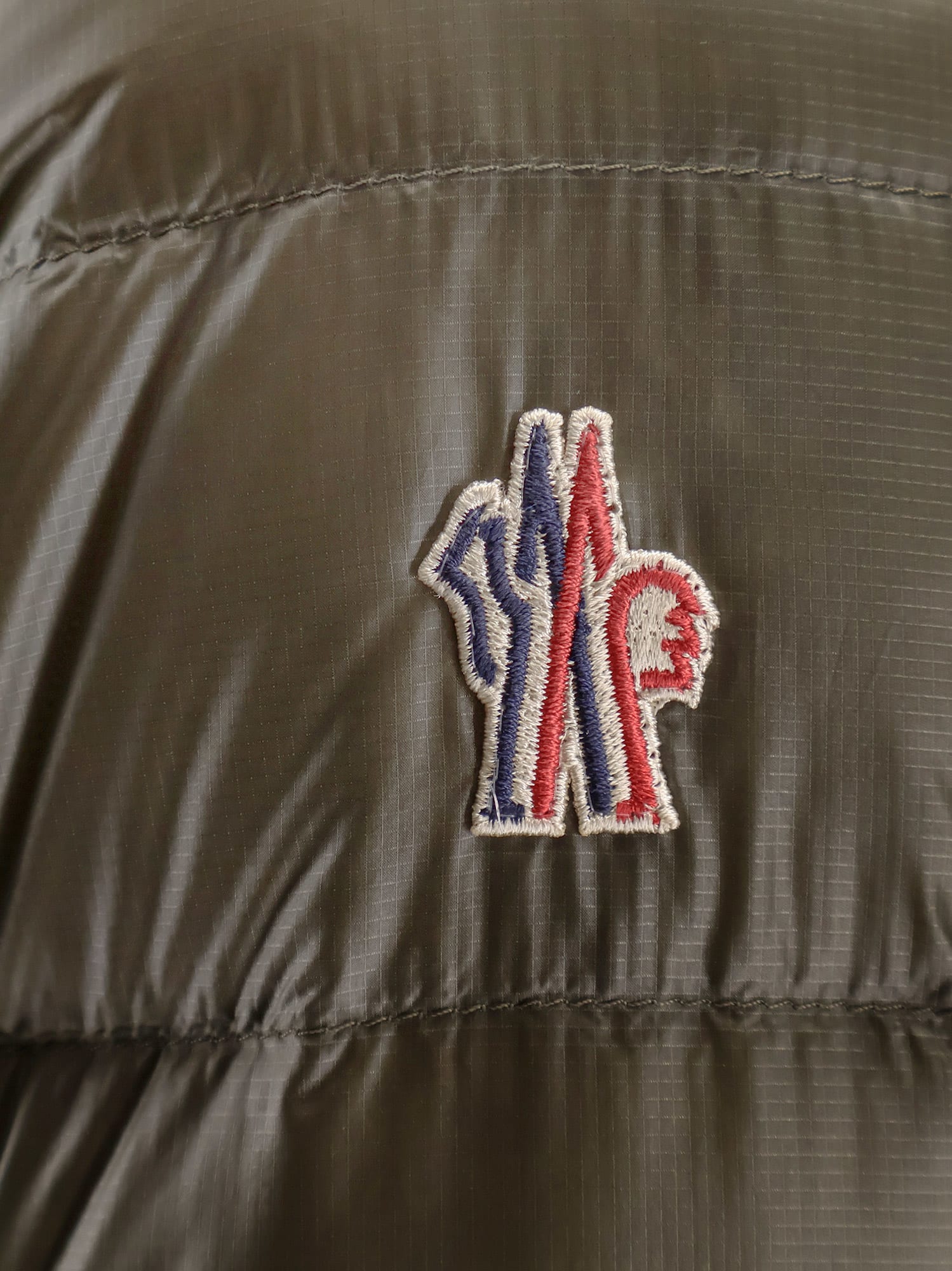 Moncler Hers Packable Down Ski Jacket In Green