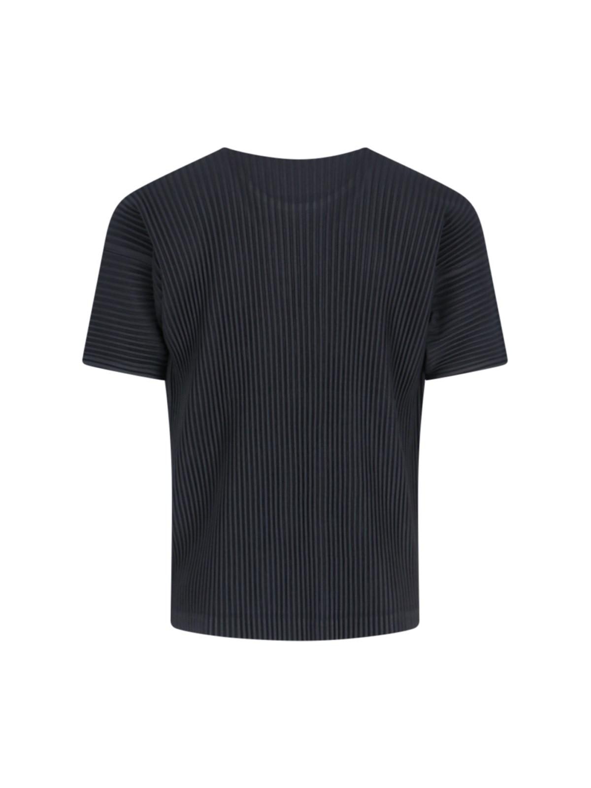 Shop Issey Miyake Pleated T-shirt In Black