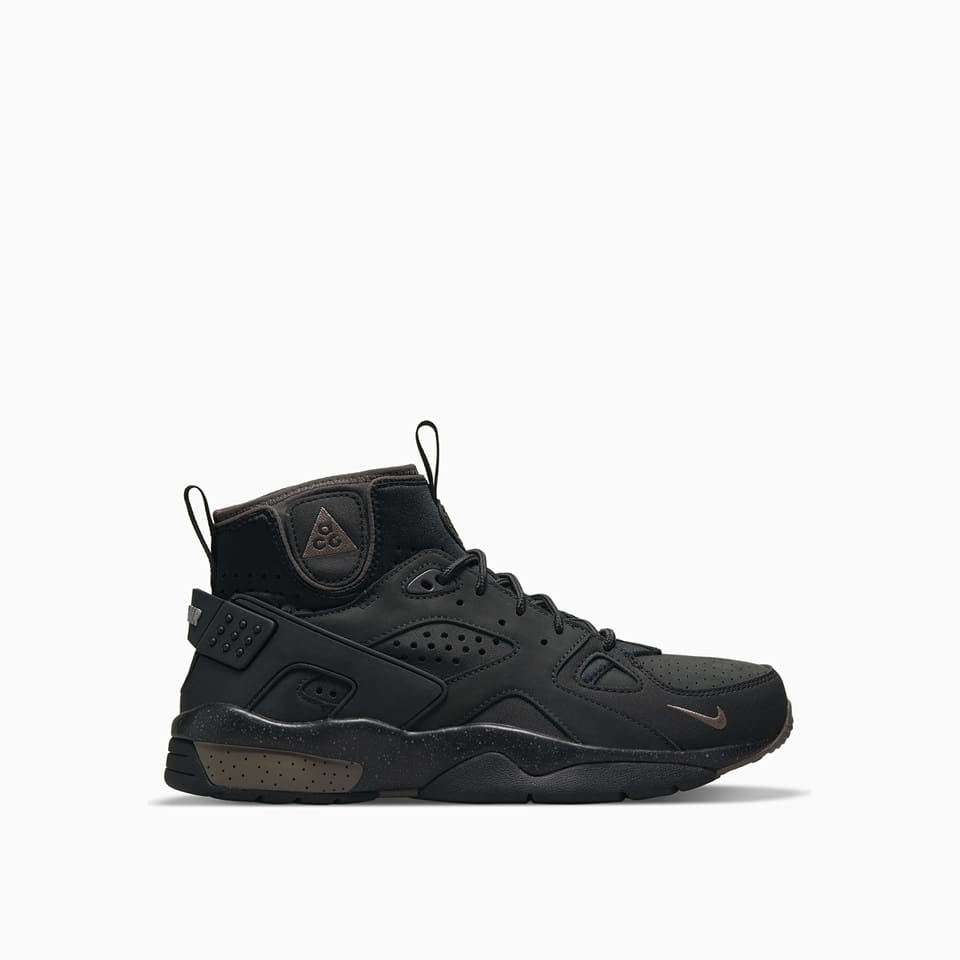 Shop Nike Acg Air Mowabb Sneakers Dm0840-001 In Black