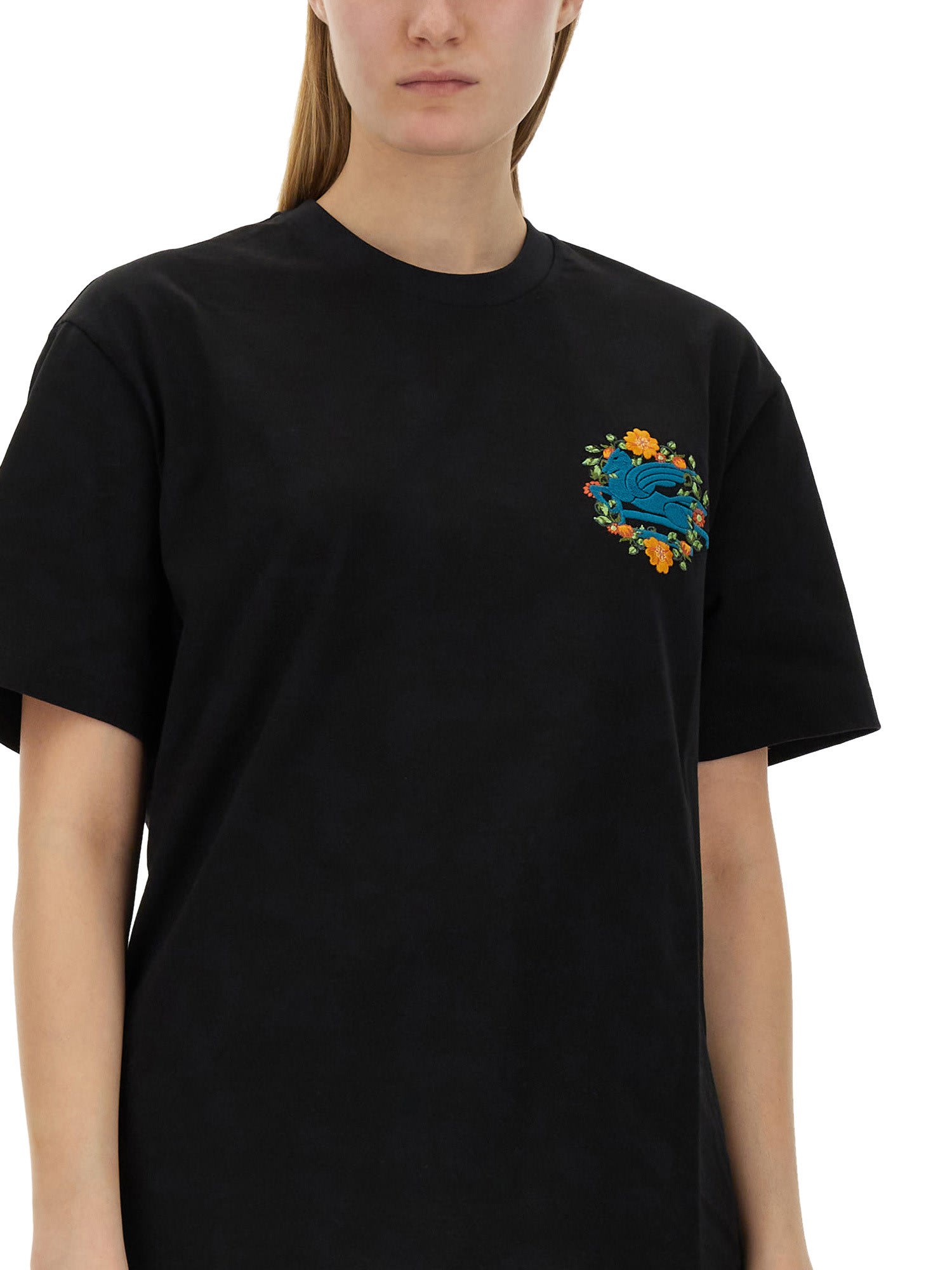 Shop Etro T-shirt With Pegasus Embroidery In Nero