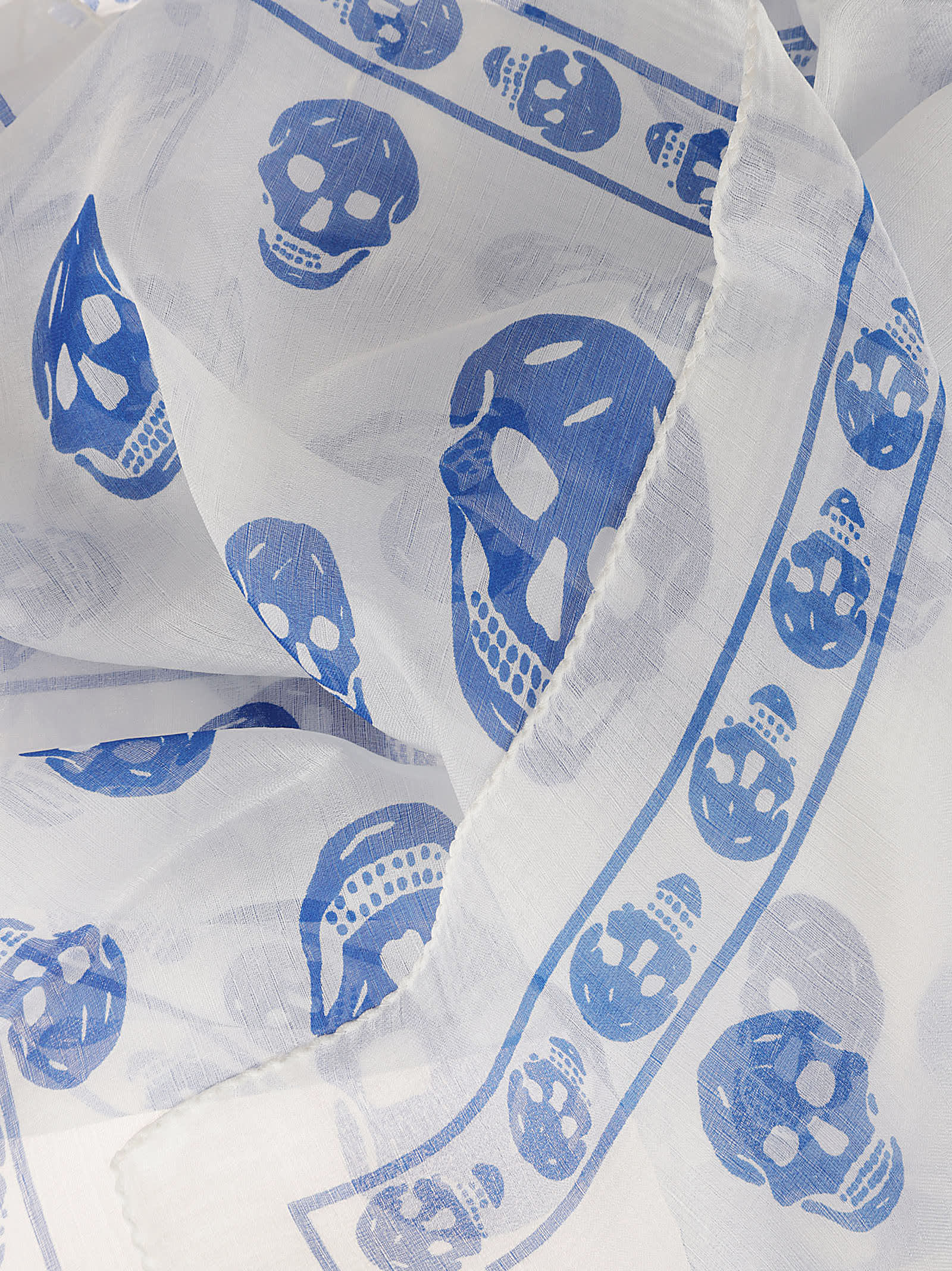 Shop Alexander Mcqueen Skull Printed Scarf In Ivory/blue