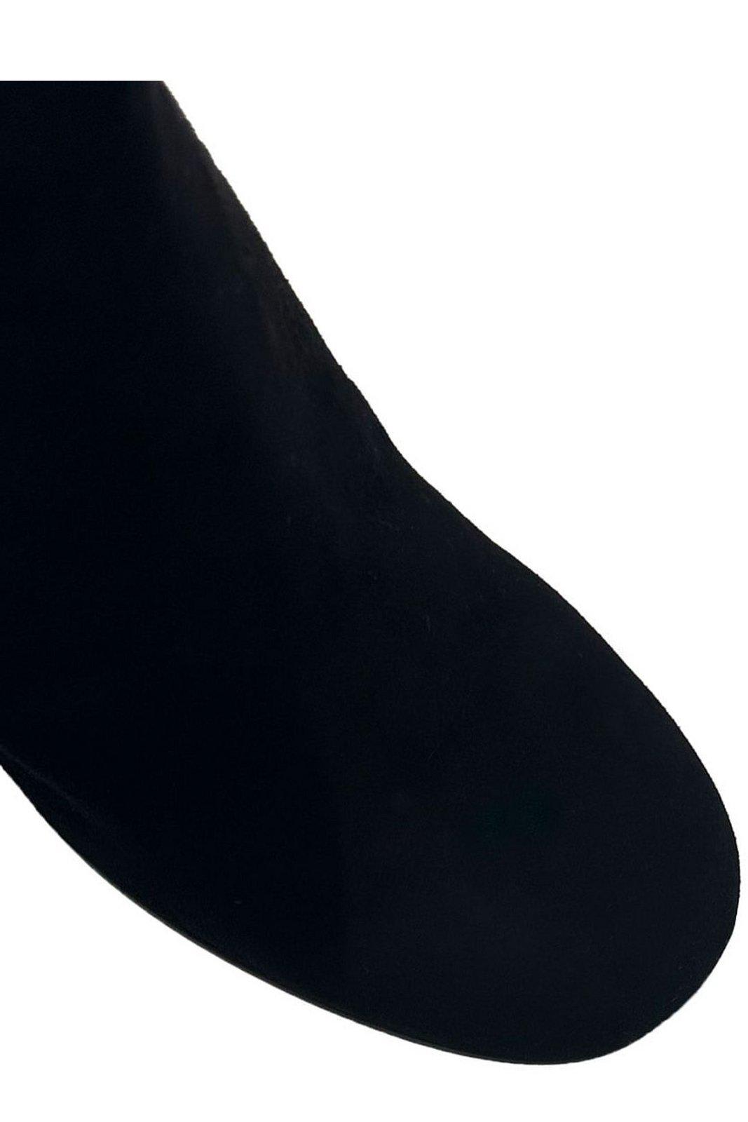 Gianvito Rossi Joelle Round Toe Block Heel Ankle Boots In Black