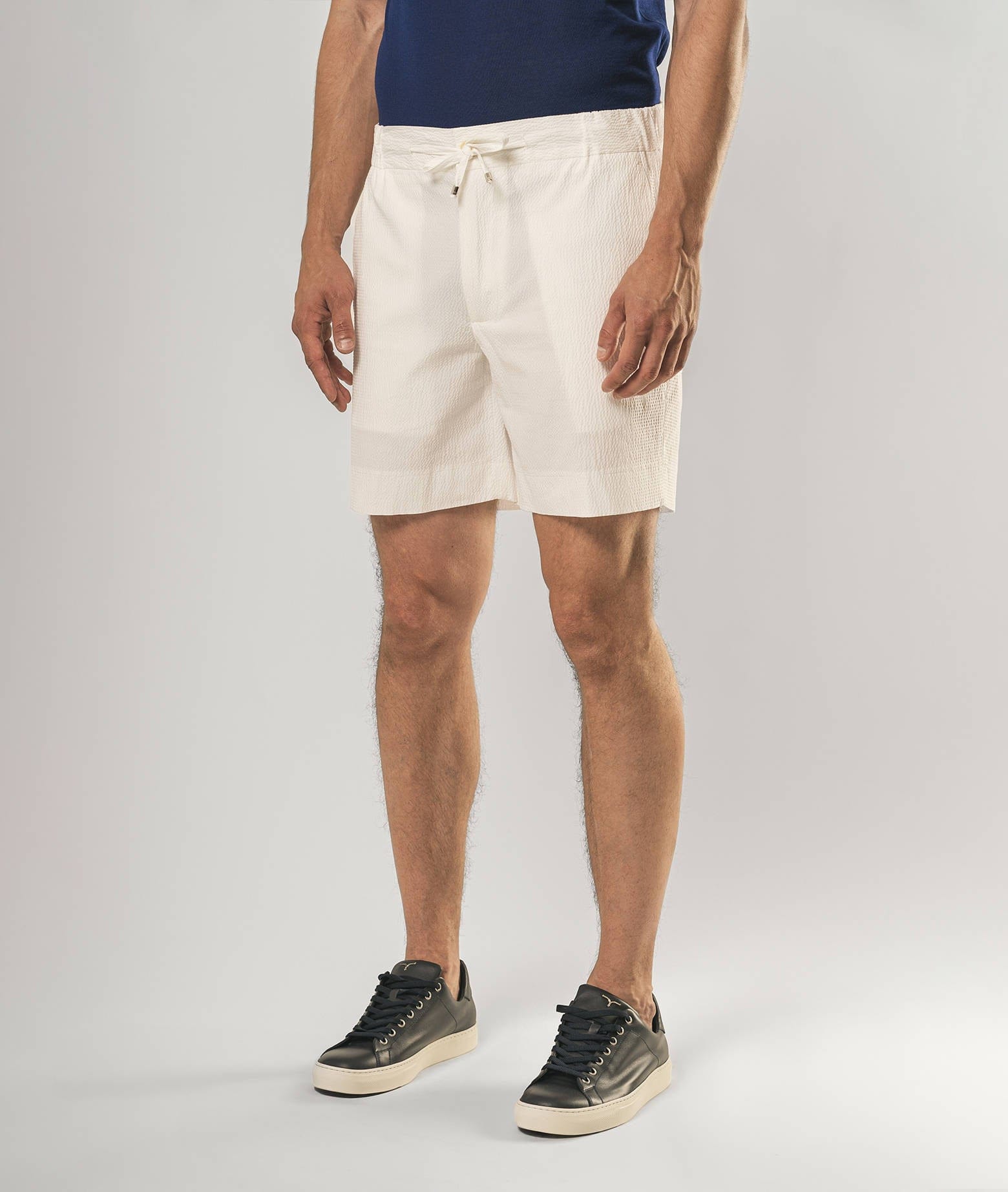 Larusmiani D20 Bermuda Shorts In White
