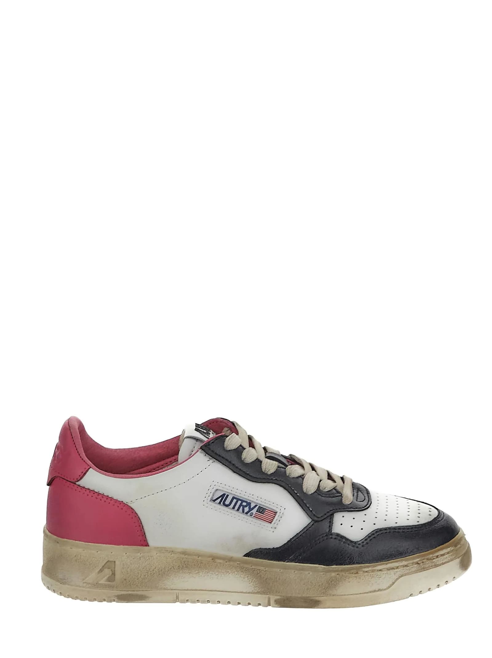 Shop Autry Super Vintage Low Sneakers