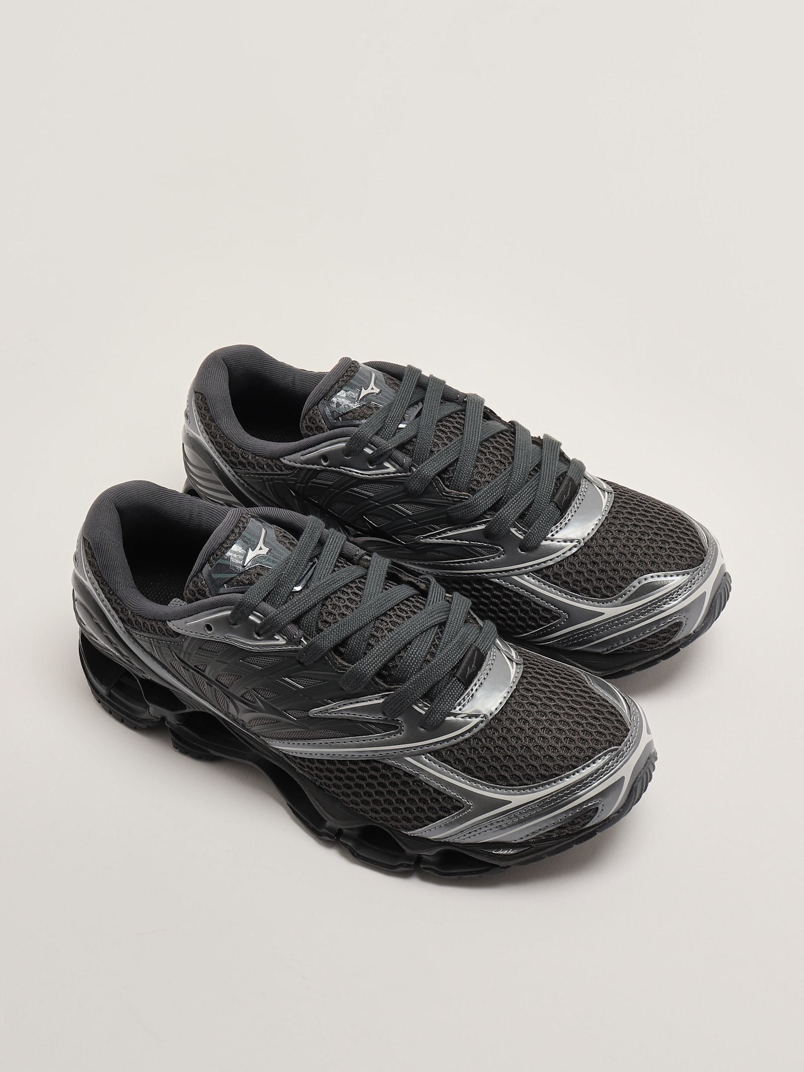 Mizuno Wave Prophecy Ls Sneaker In Nero-iron