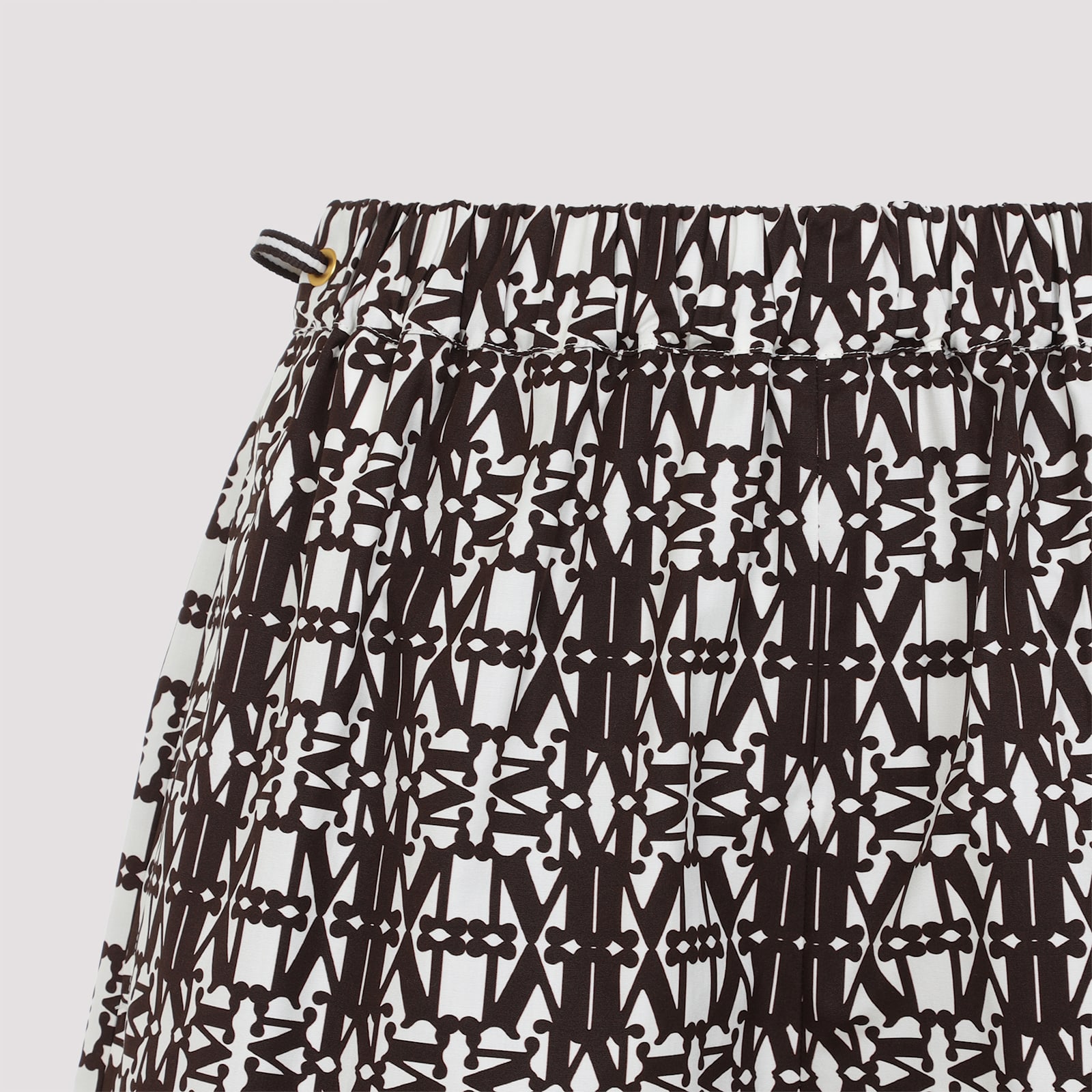 Shop Max Mara Taiga Shorts In Avorio Caffe