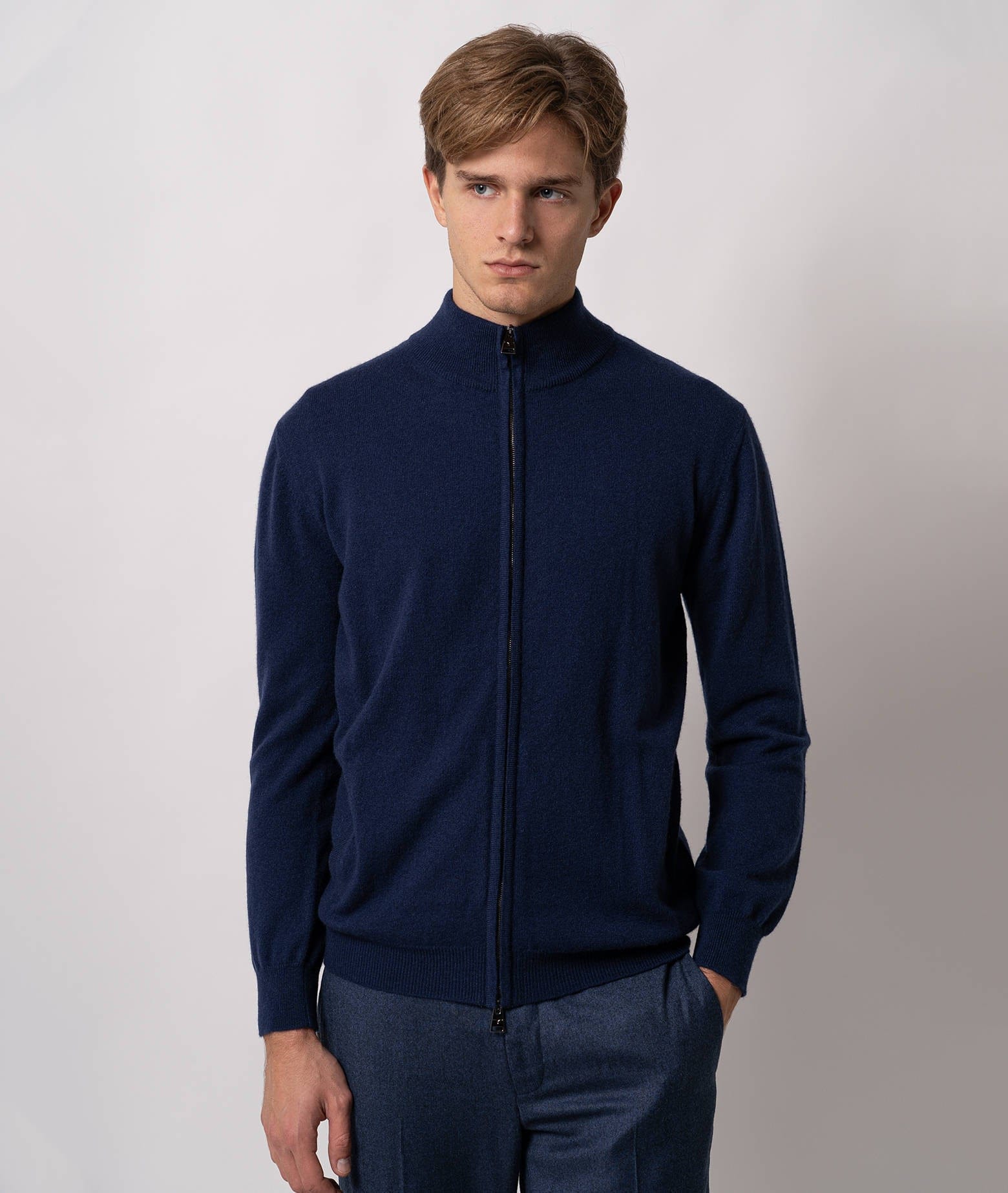 Larusmiani Cardigan Full Zip Warth Jacket In Blue