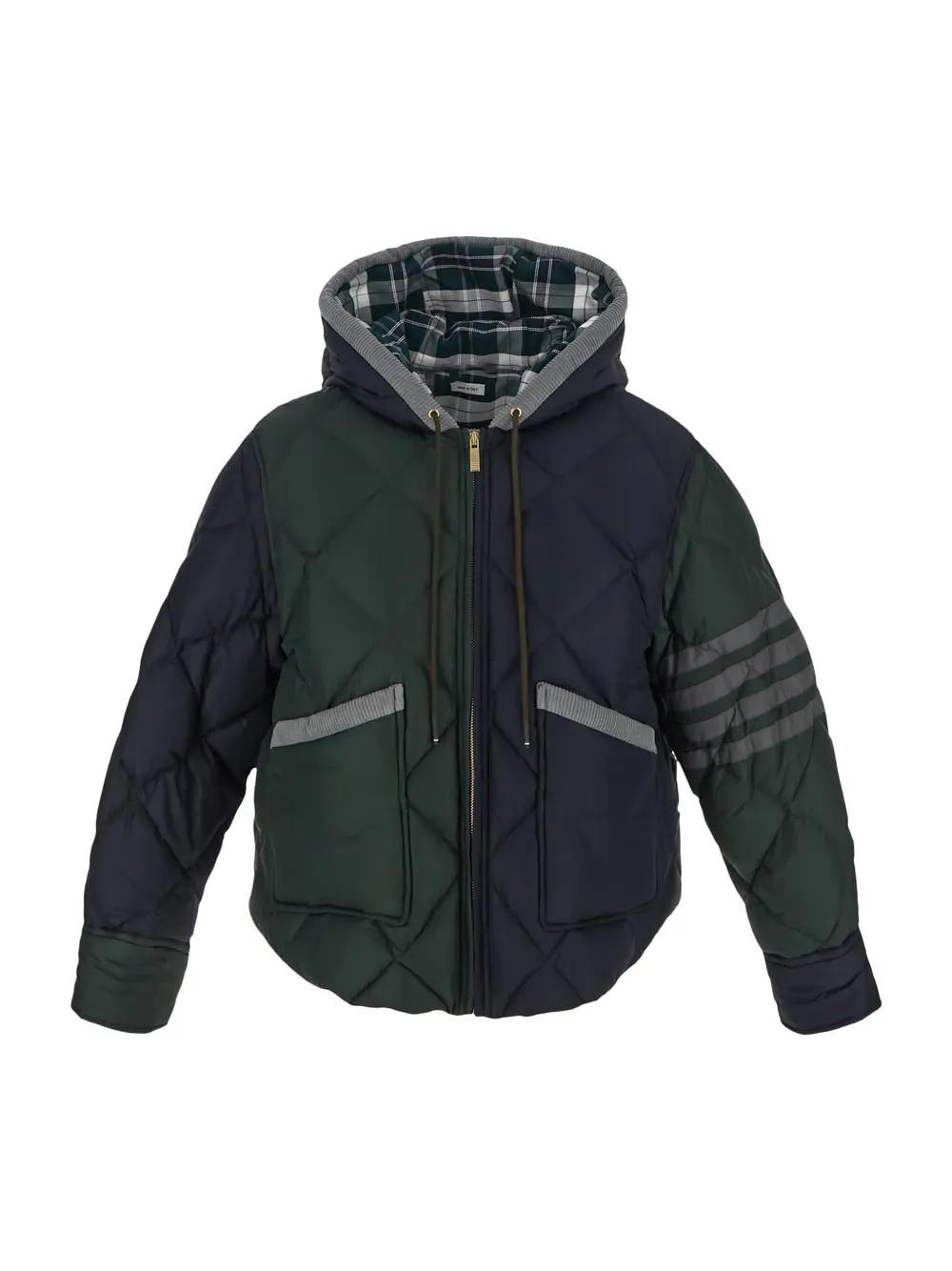 Shop Thom Browne Patch Pocket Hooded Down Jacket In Verde