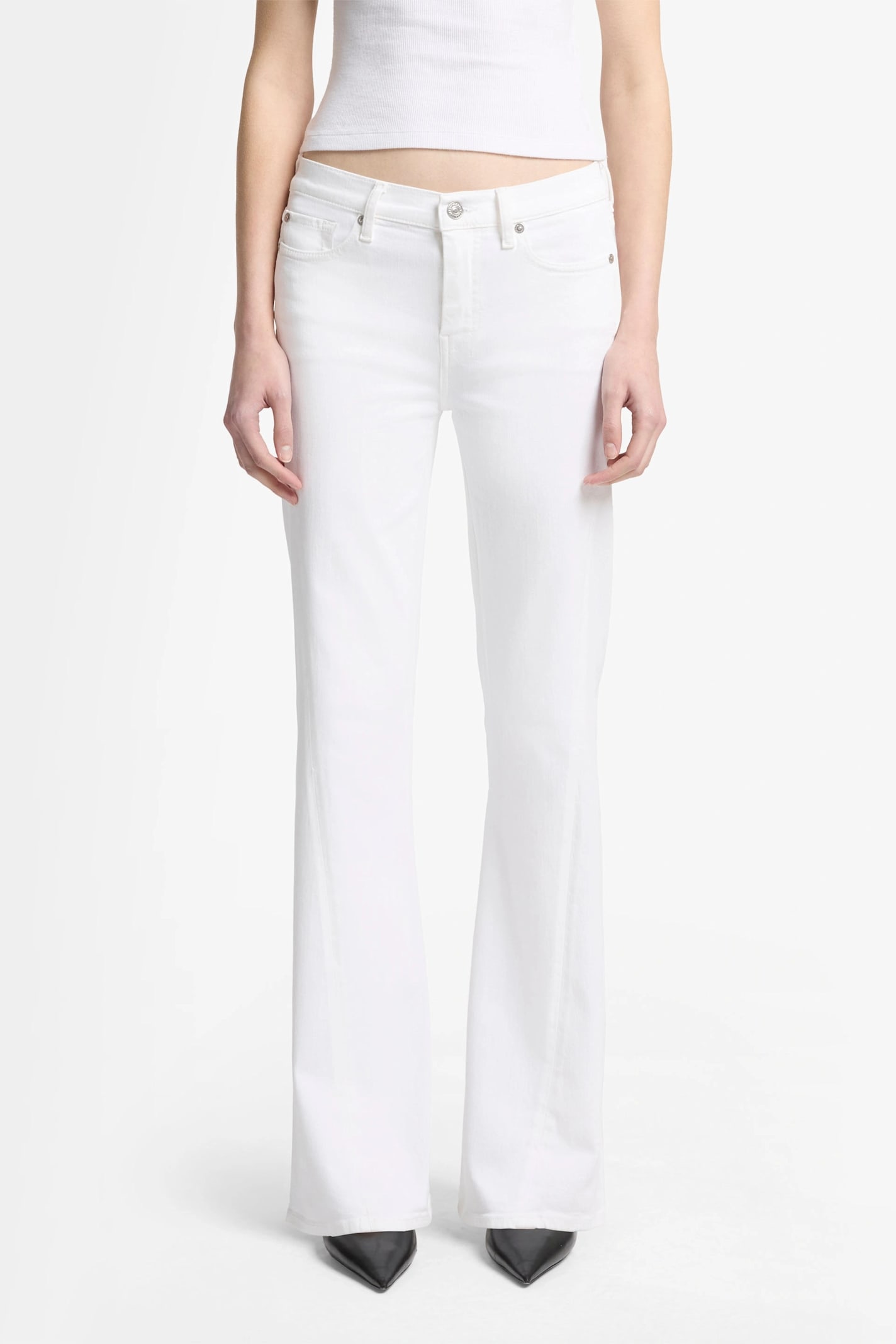 7 For All Mankind Dojo Tailorless White Shell With Twisted Seam In White