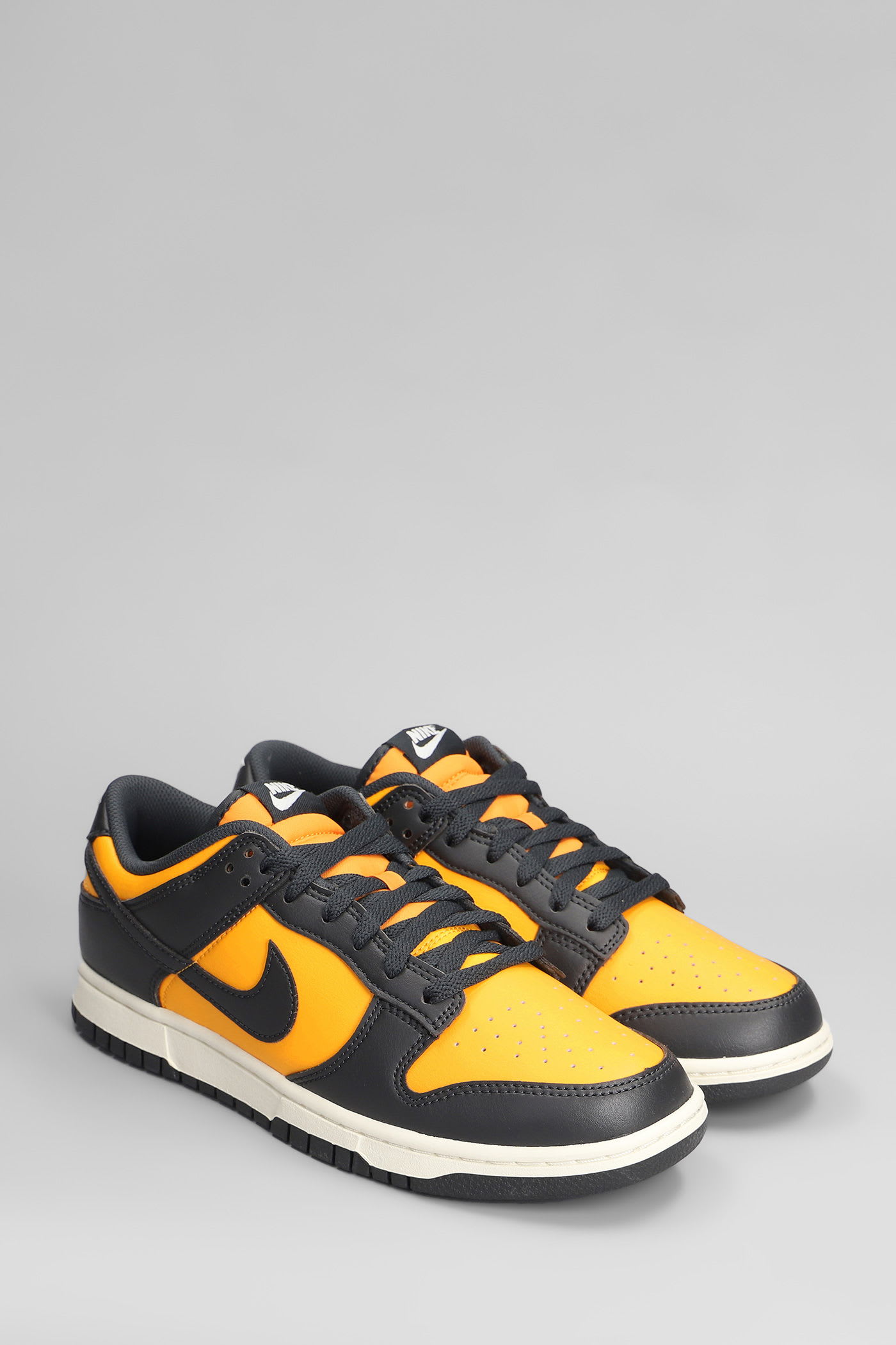Nike Dunk Low Sneakers In Orange