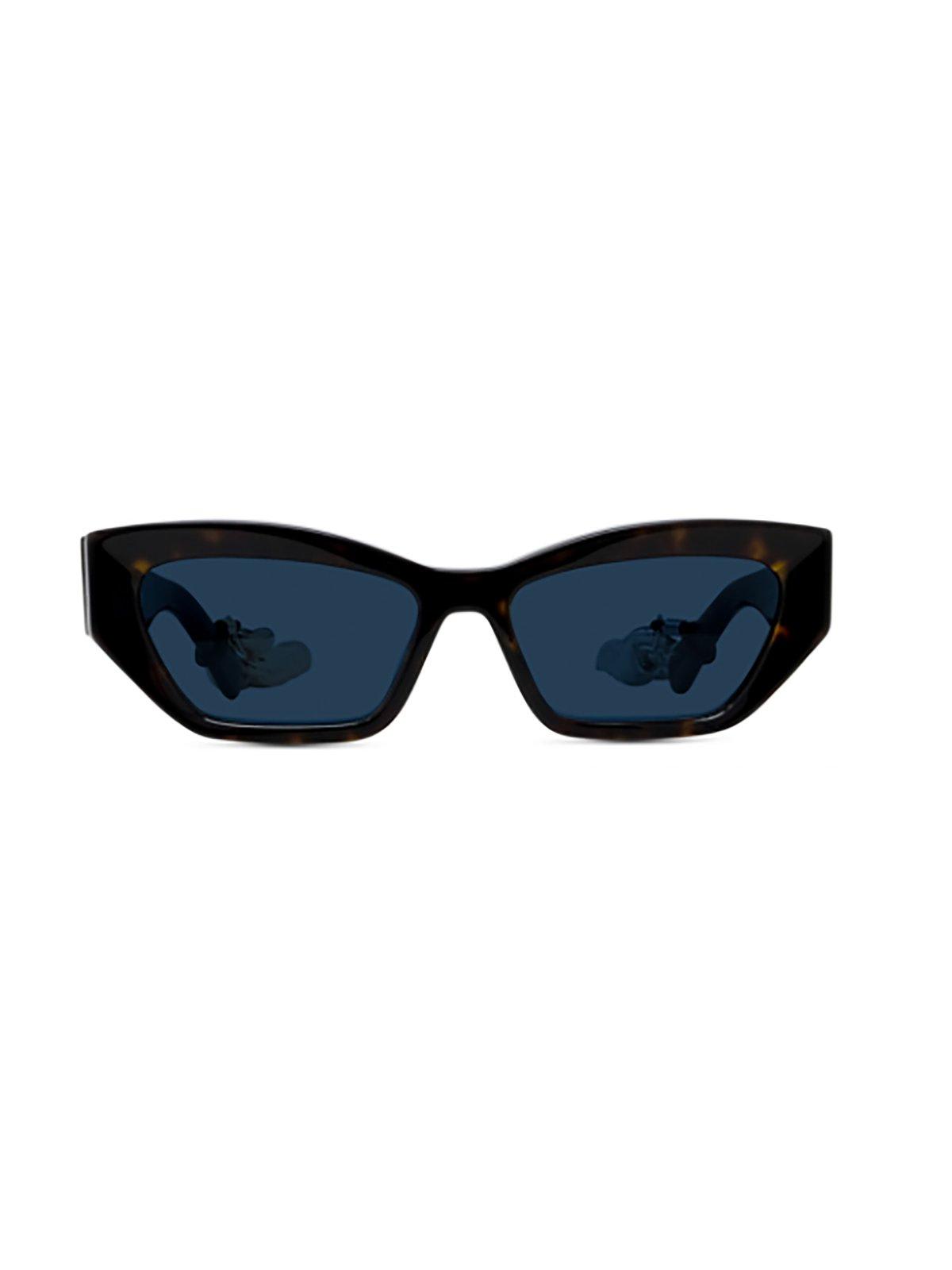 Shop Stella Mccartney Cat-eye Frame Sunglasses In 52v