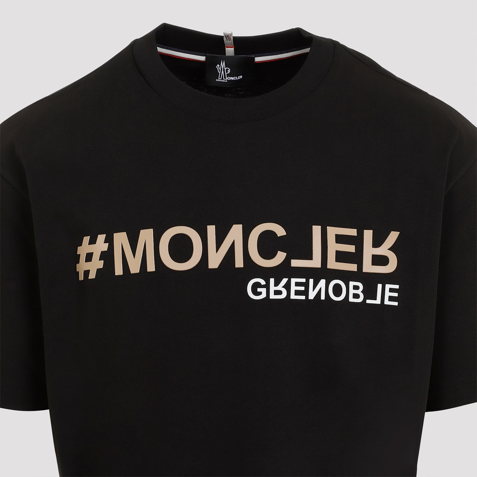 Shop Moncler Ss T-shirt In Black