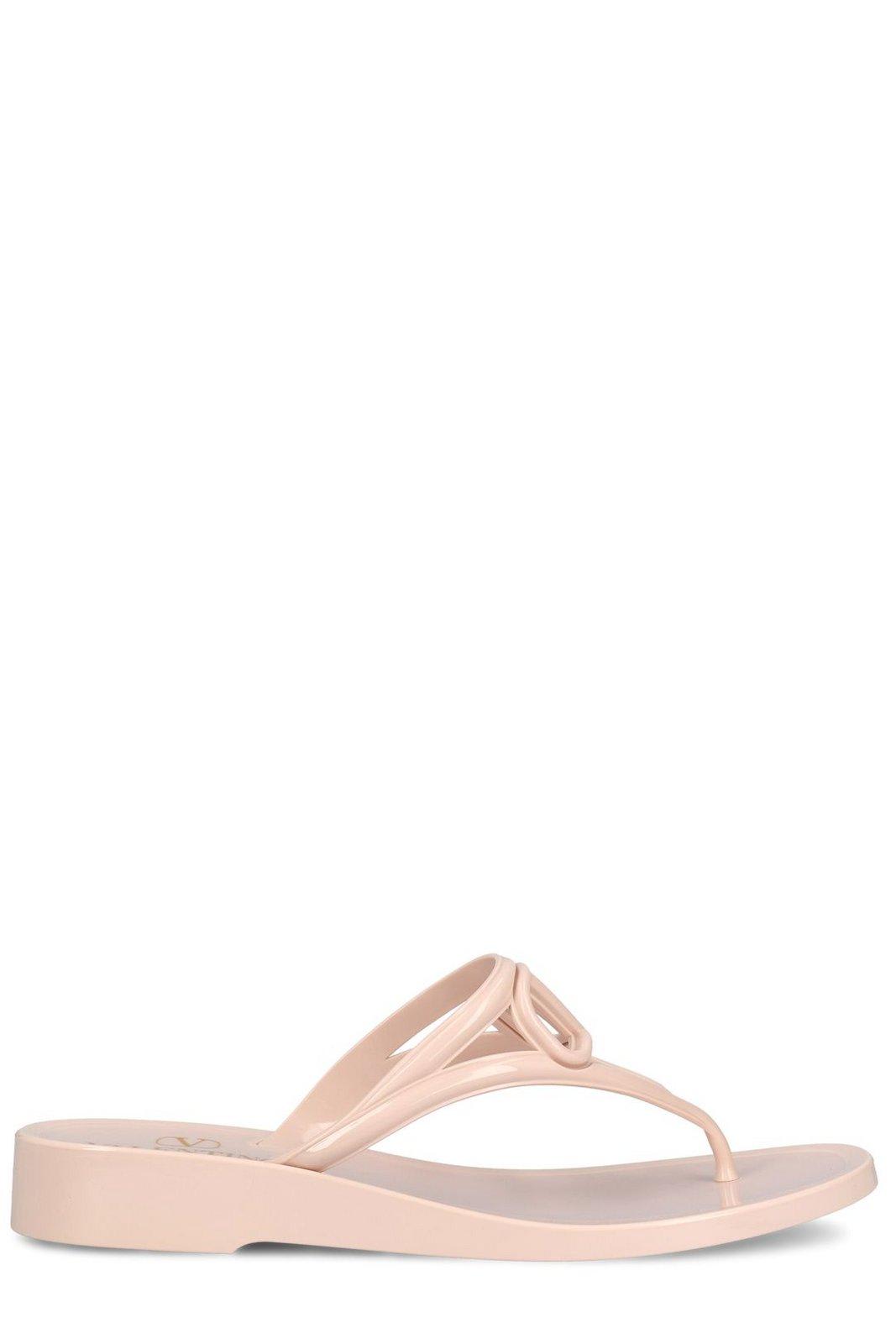 Valentino Garavani Summer Vlogo Signature Thong Sandals In Pink