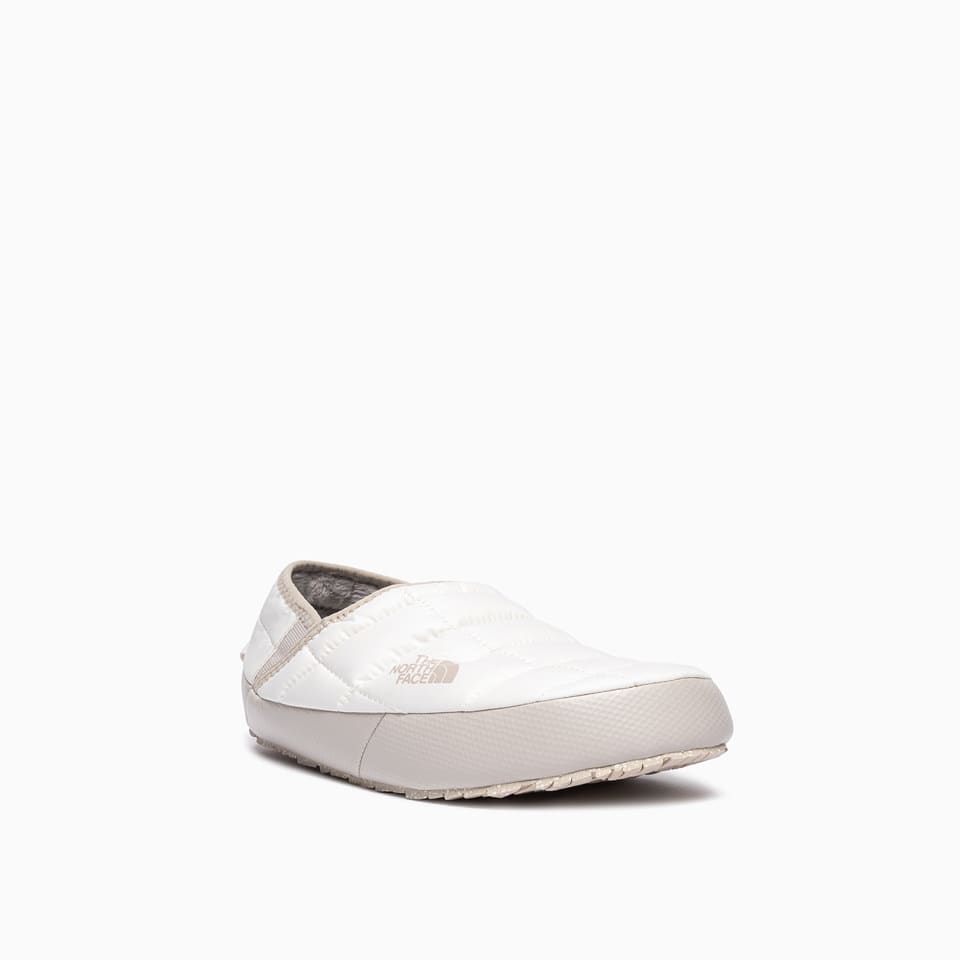 Shop The North Face Thermoball Traction V Slippers In White