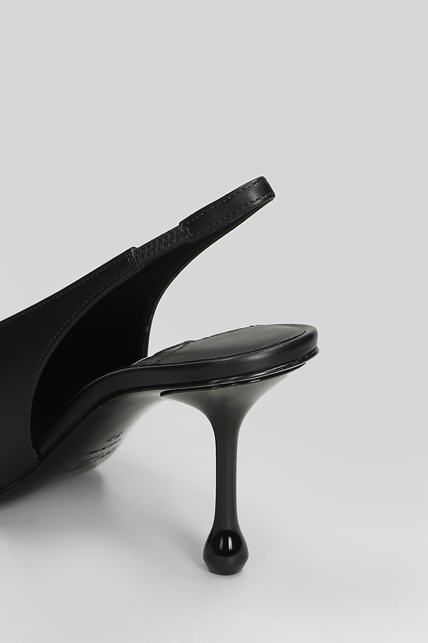 Jimmy Choo Isa 80 Pumps In Black Leather In Black