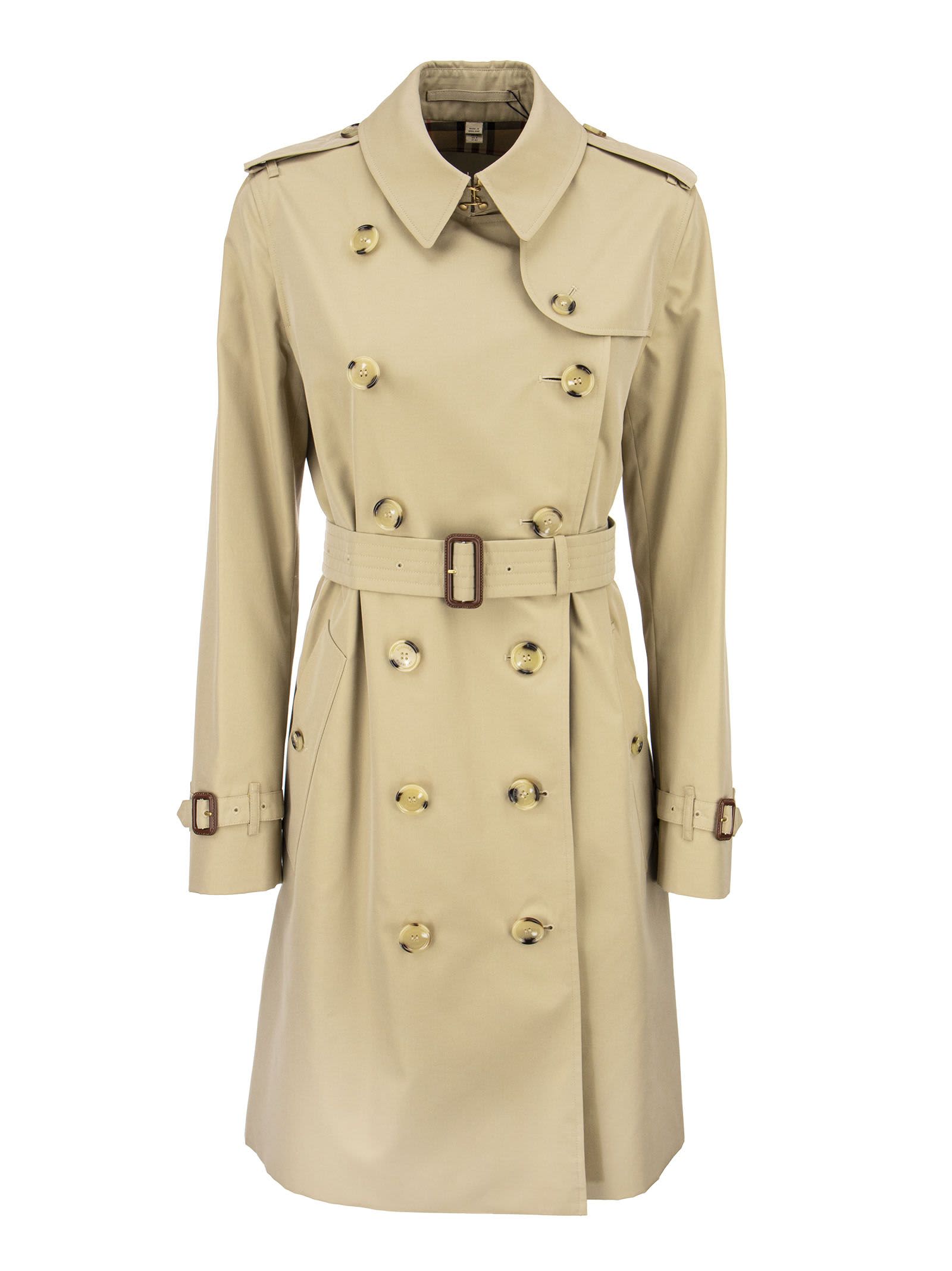 Burberry Kensington 2 – The Mid-length Kensington Trench Coat
