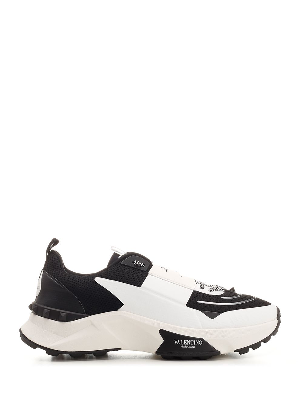 Shop Valentino Sneaker Low Top True Act In White