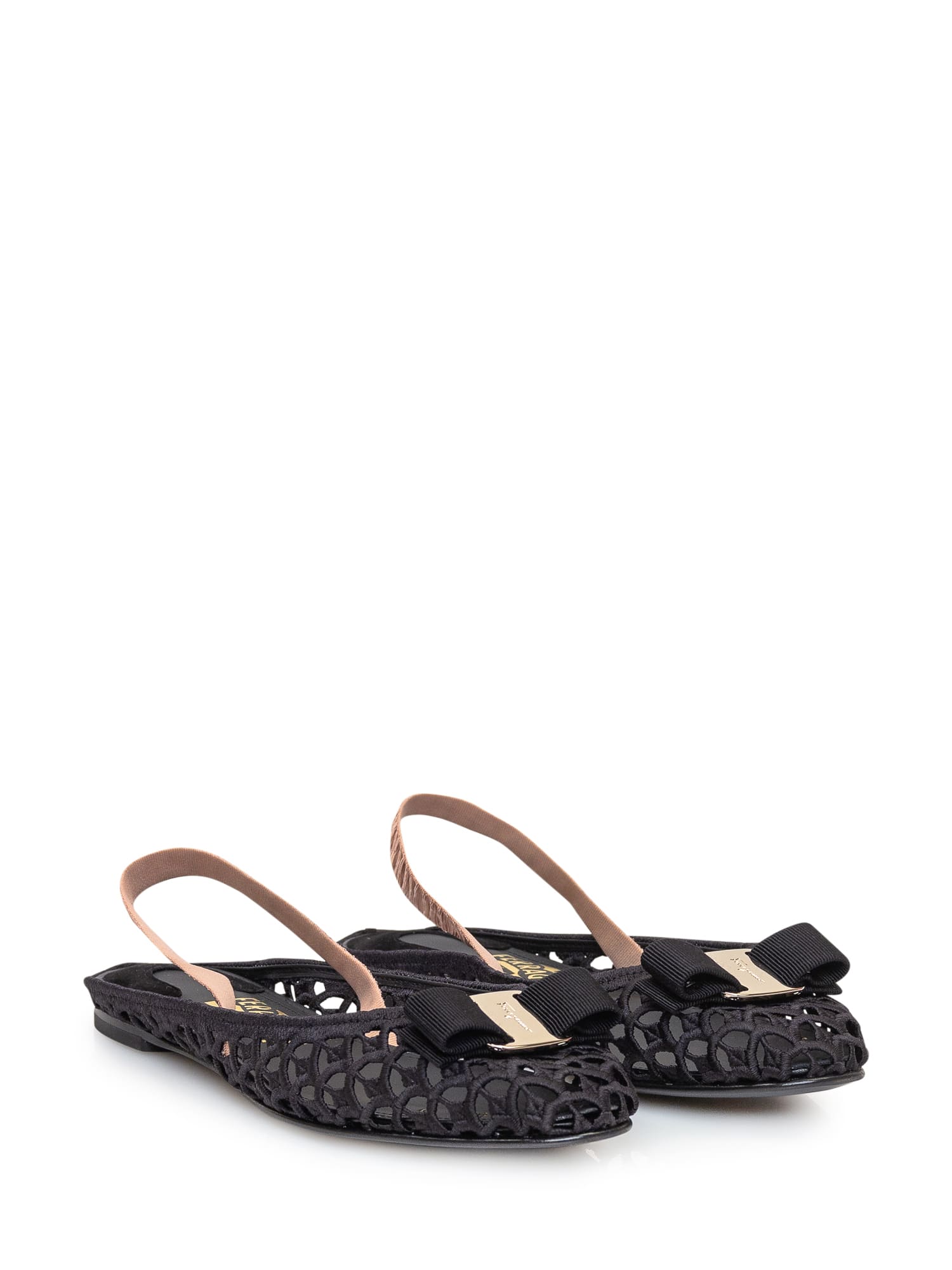 Shop Ferragamo Varina Ballet Flat In Nero