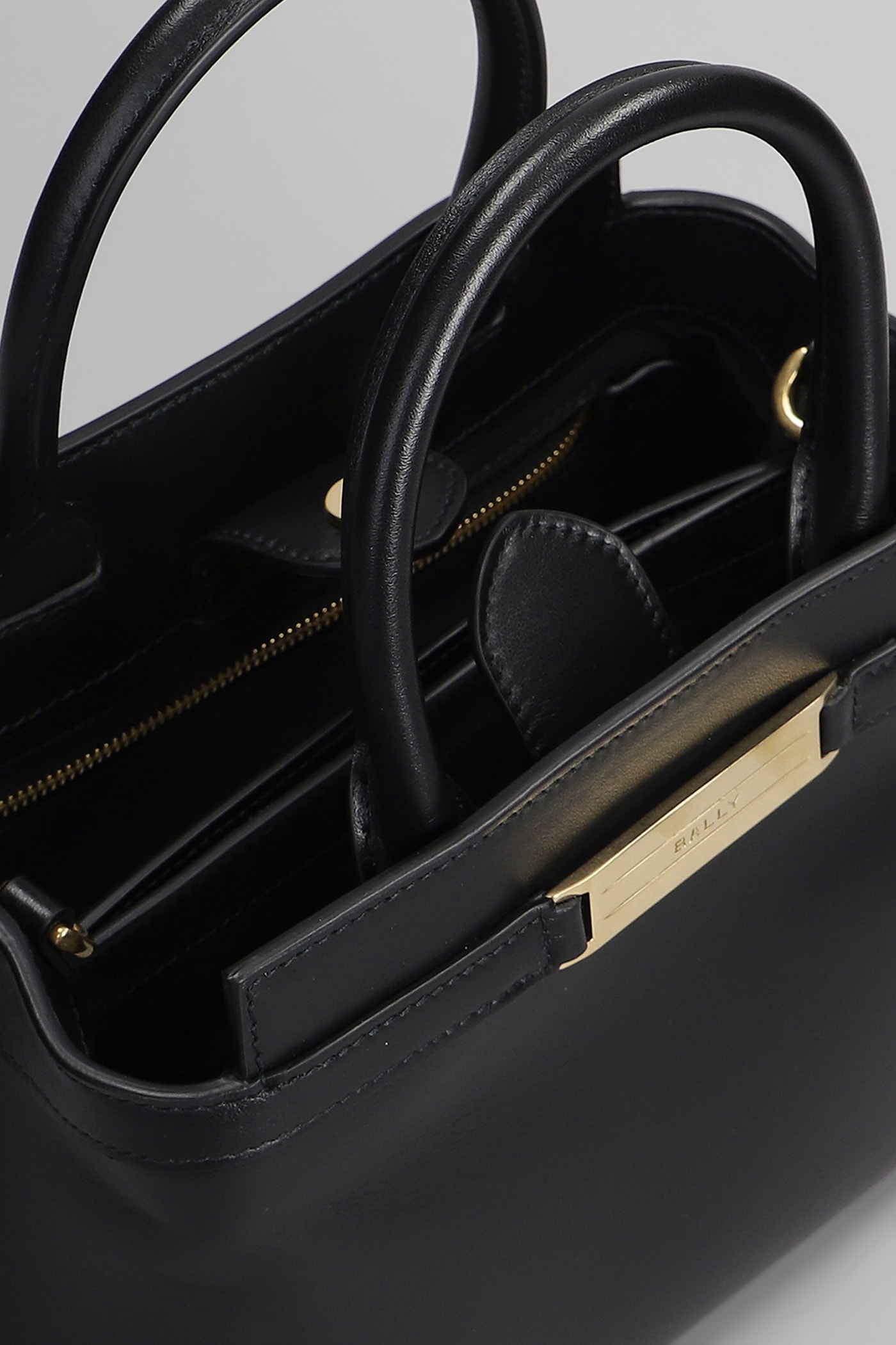Bally Deco Daily S Shoulder Bag In Black Leather