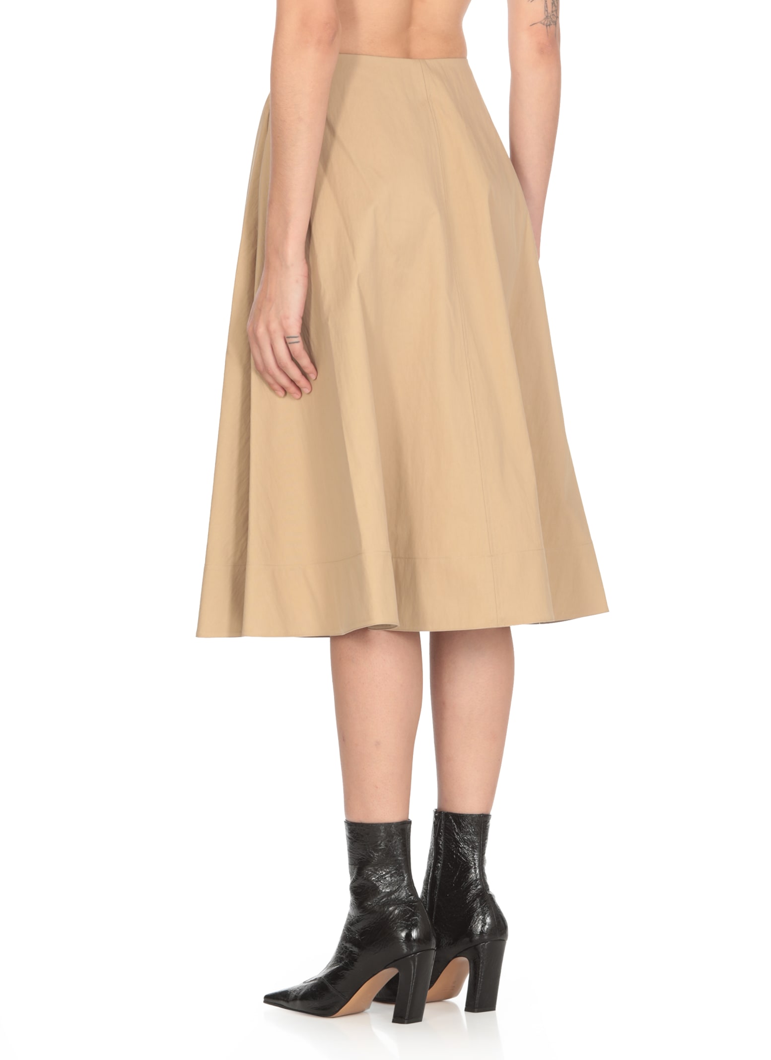 Shop Khaite Renta Skirt In Beige