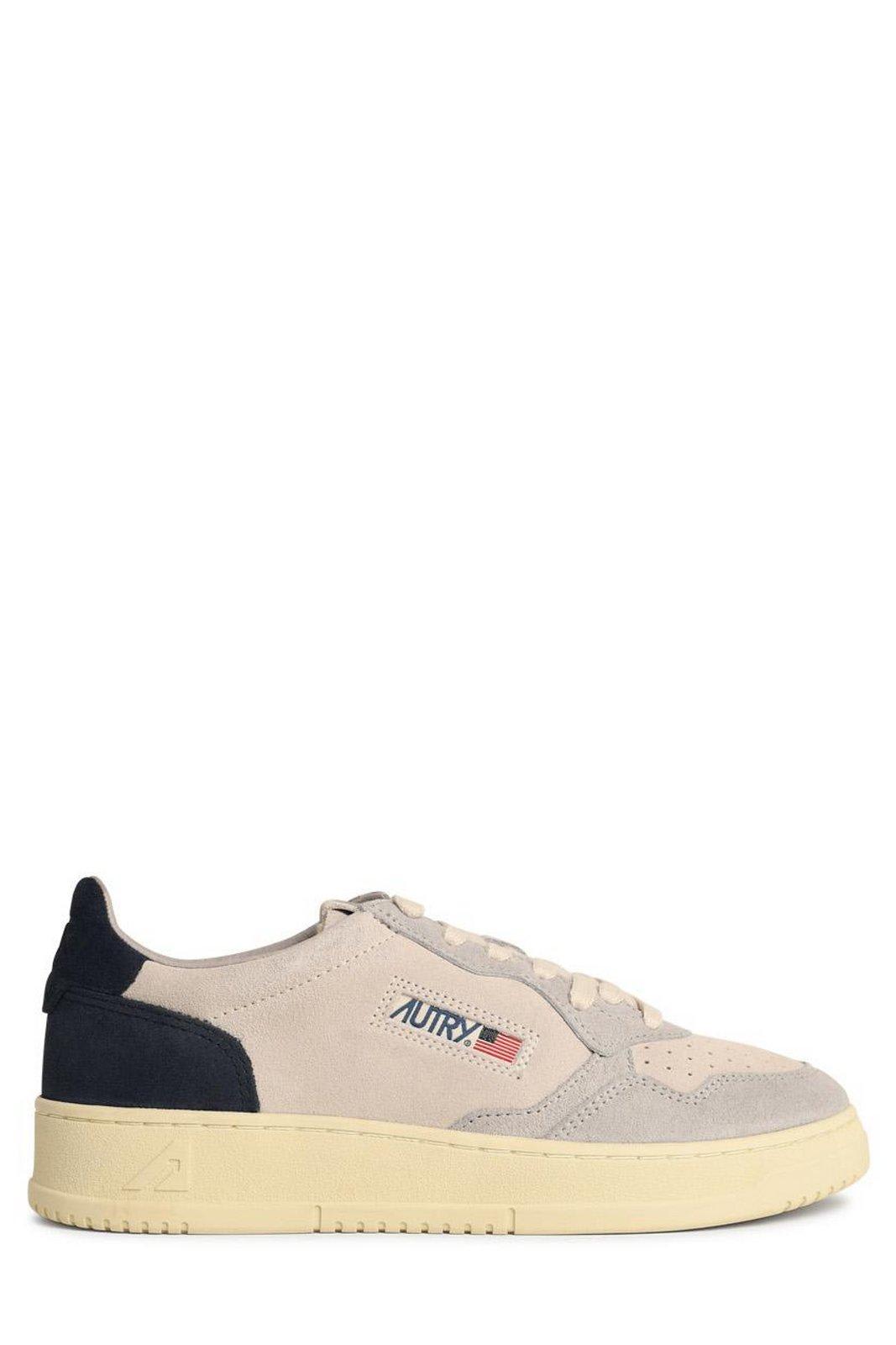 Medalist Low Sneakers